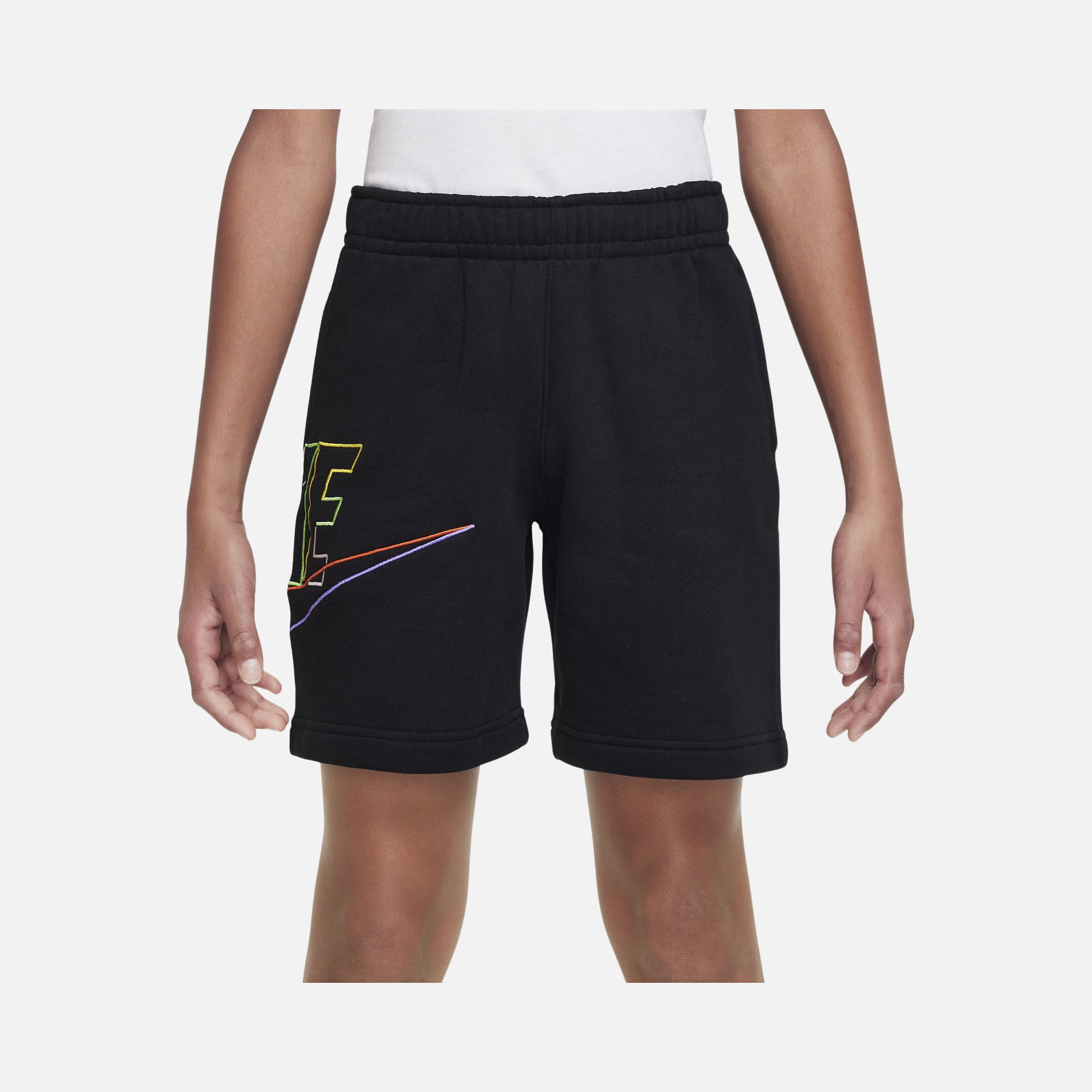 Nike Sportswear Graphic Core (Boys') Çocuk Şort