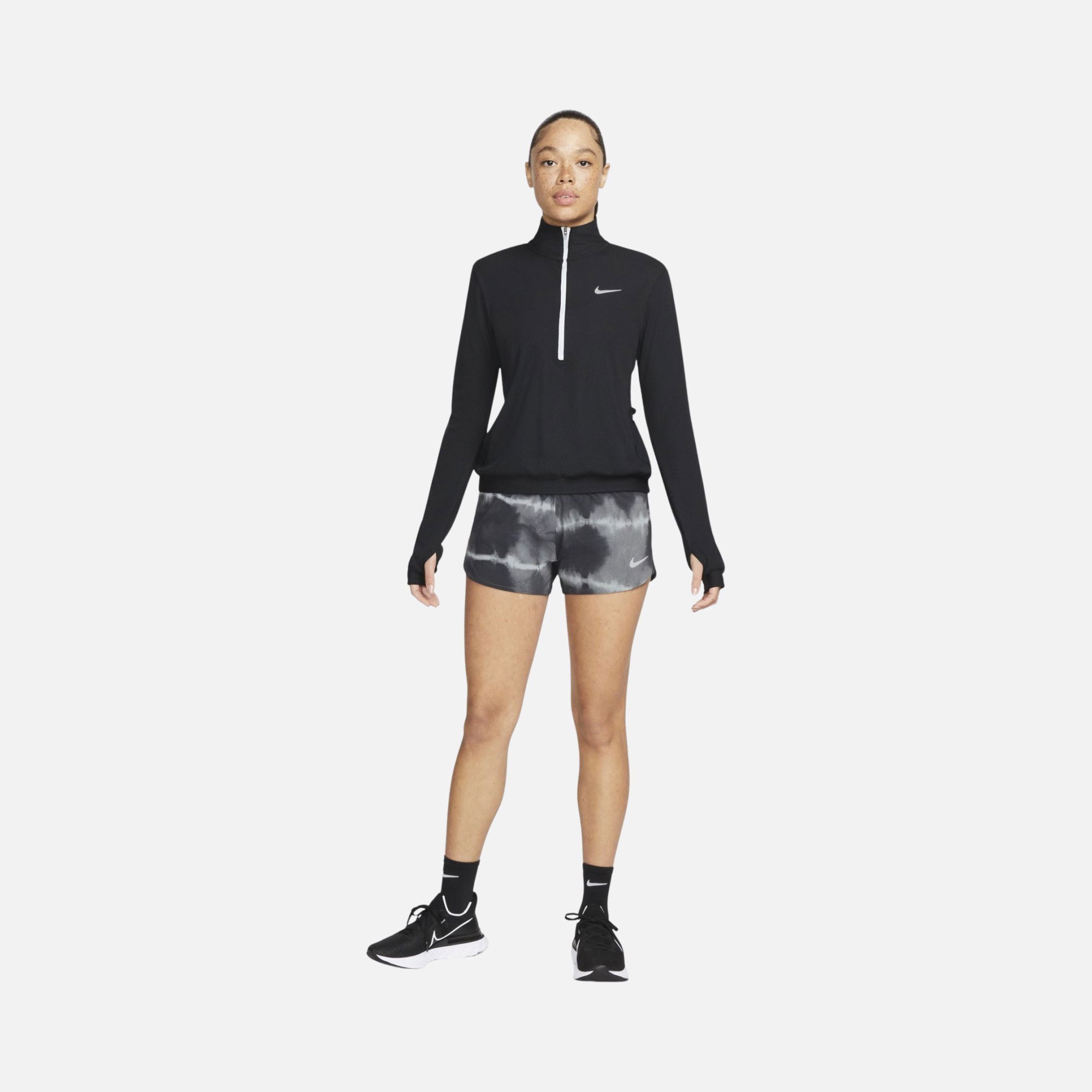 Nike Dri-Fit Eclipse Mid-Rise Printed RunningKadın Şort