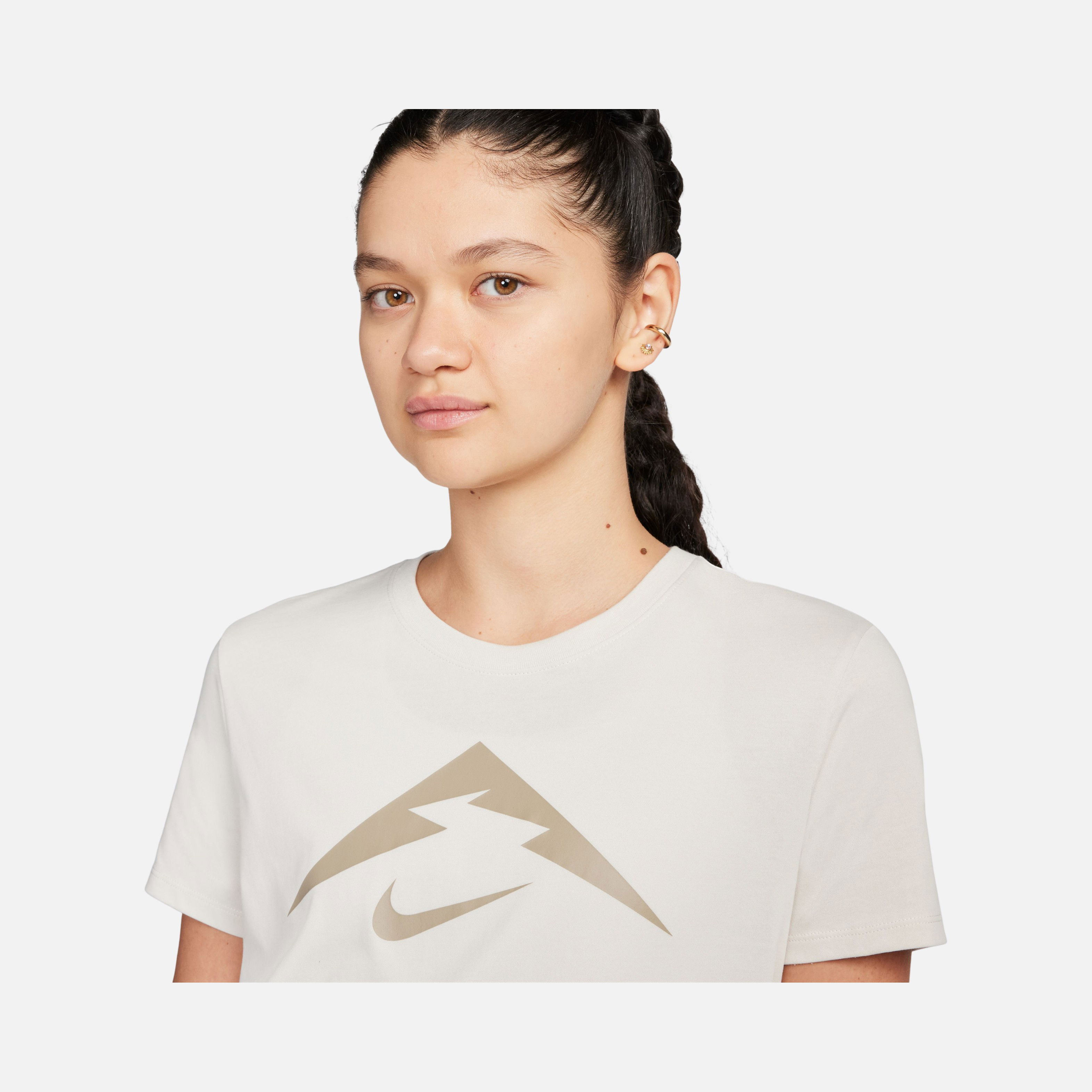 Nike Dri-Fit Legend Trail Running Short-Sleeve Kadın Tişört