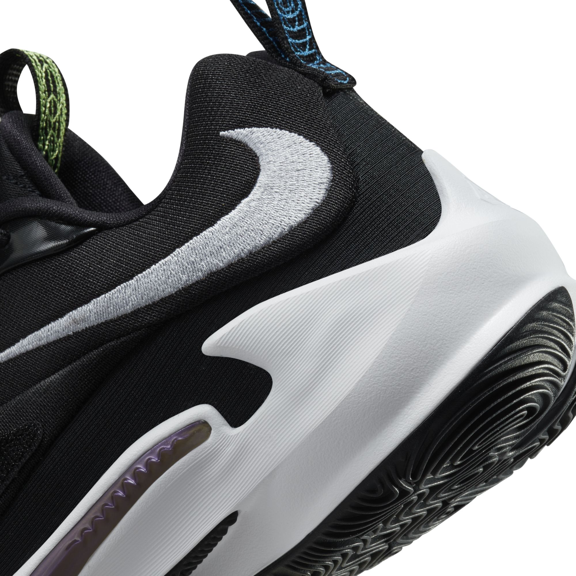 Nike Zoom Freak 3 Erkek Basketbol Ayakkabısı