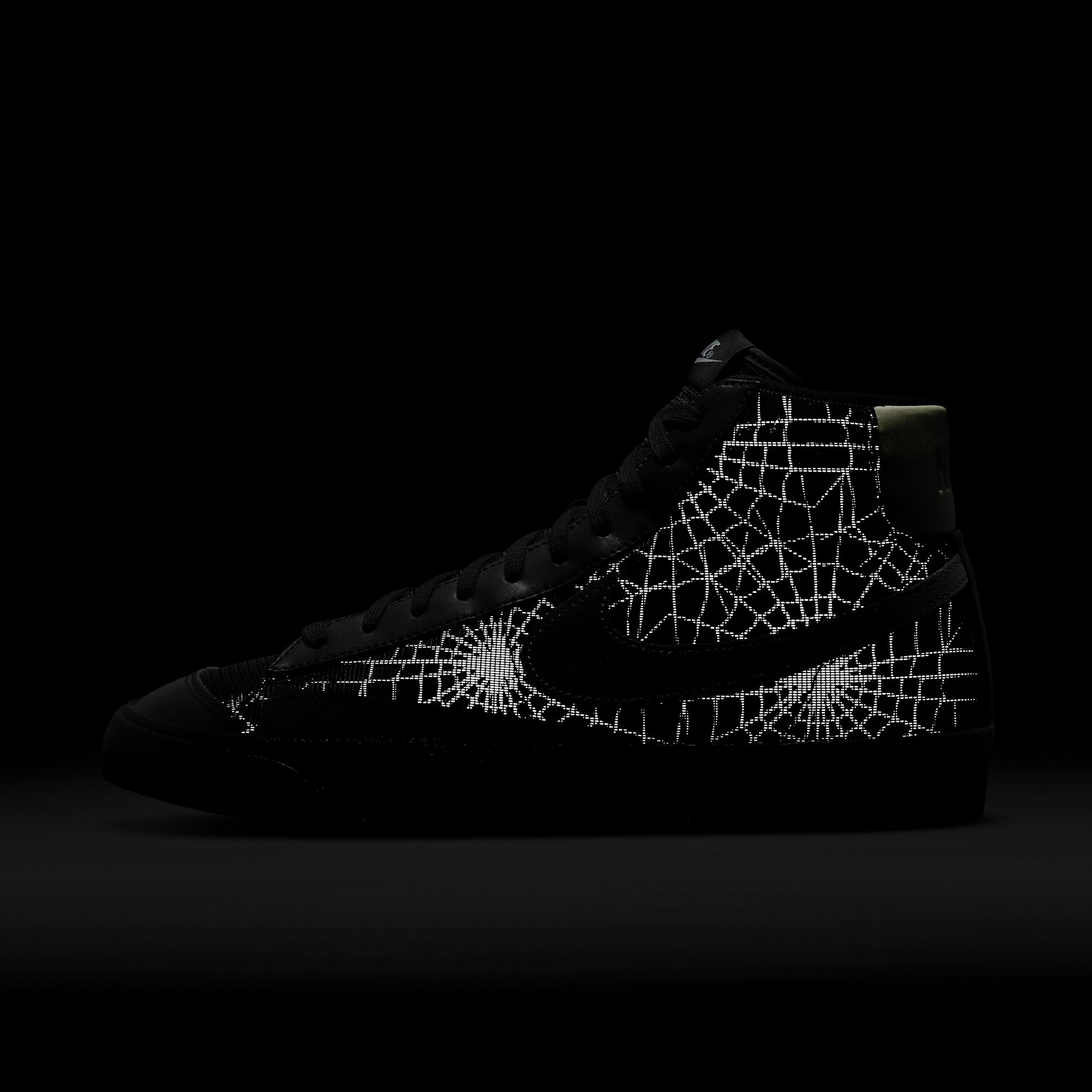 Nike Blazer Mid '77 Erkek Spor Ayakkabı