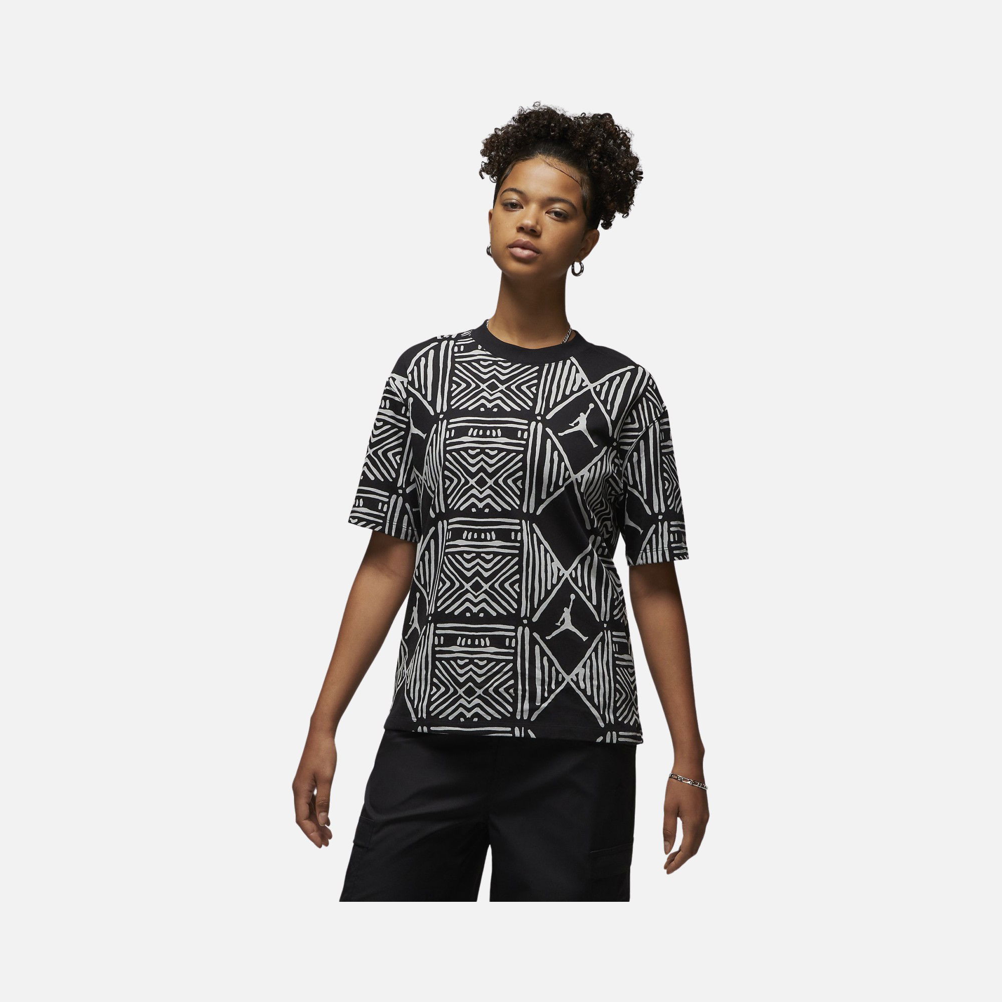 Nike Jordan All-Over Printed Graphic Core Short-Sleeve Kadın Tişört