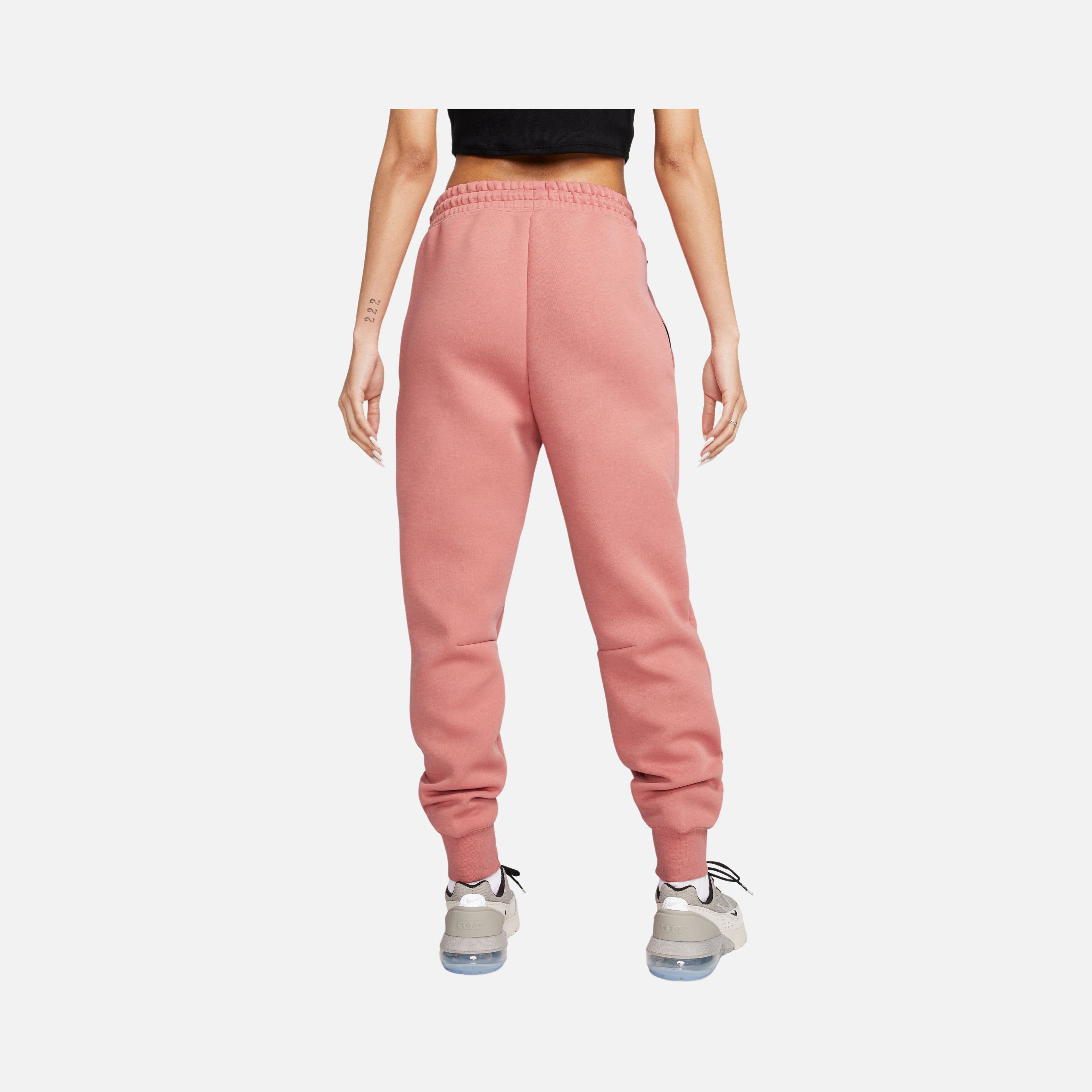 Nike Sportswear Tech Fleece Mid-Rise Kadın Eşofman Altı