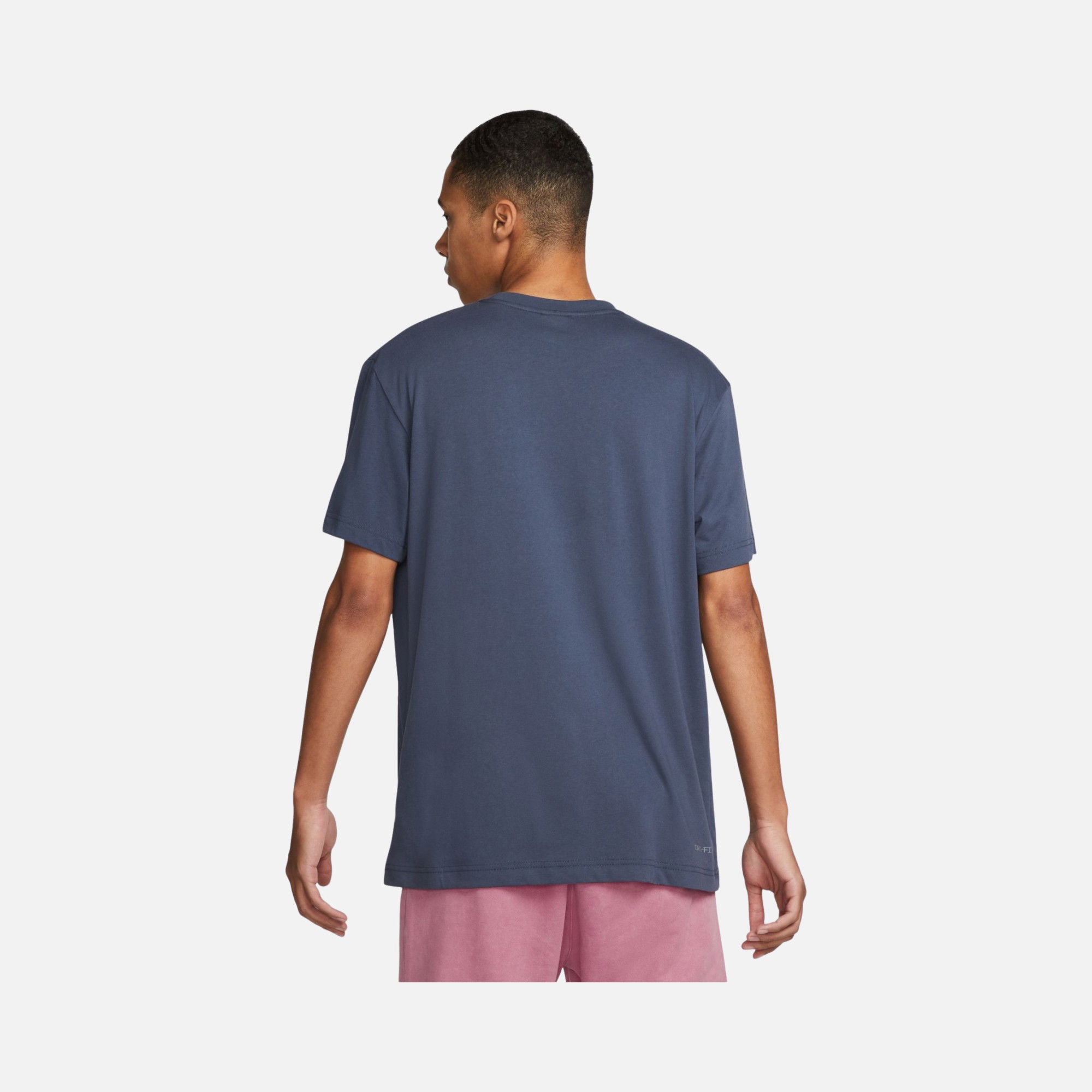 Nike Sportswear Sport Utulity Graphic Short-Sleeve Erkek Tişört