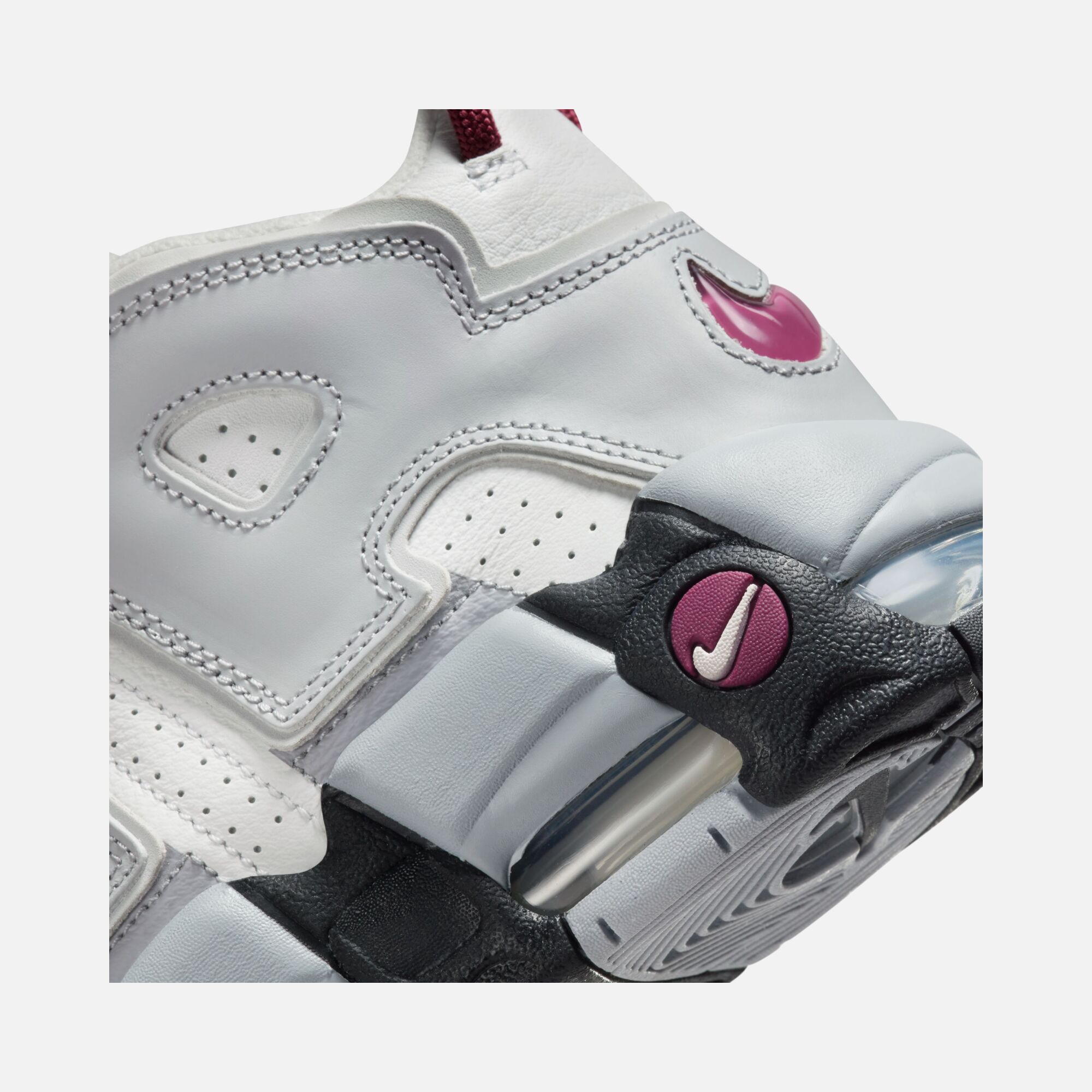 Nike Air More Uptempo ''An Off-Court Fave'' Kadın Spor Ayakkabı