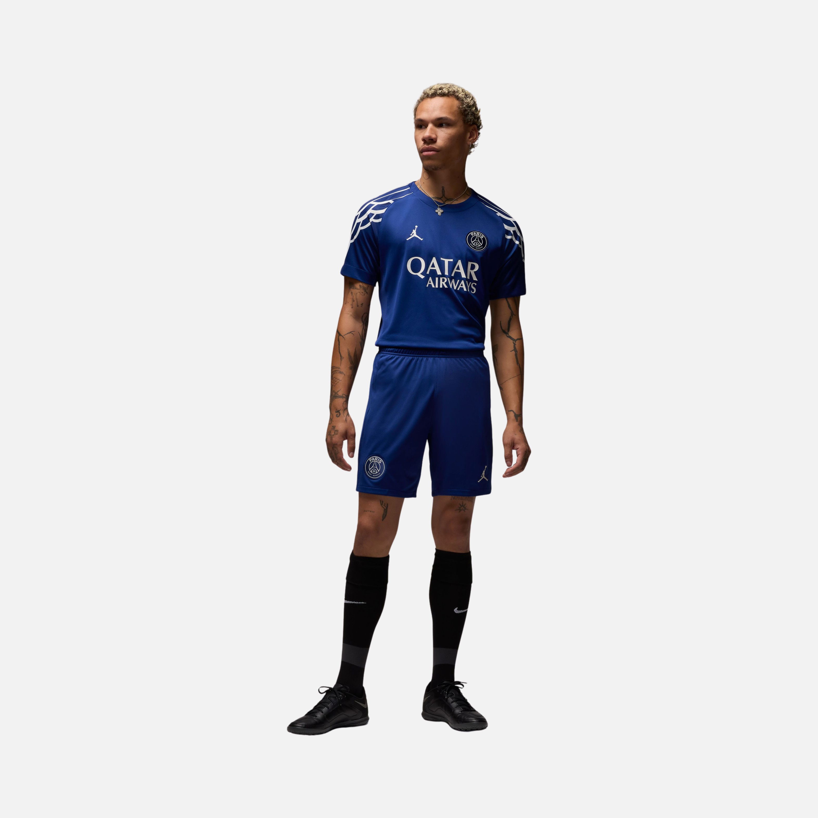 Nike Paris Saint-Germain 2024-2025 Stadyum 4th ''Celebrate 40 Years of the Special Edition Air Jordan 1'' Supporter Erkek Şort