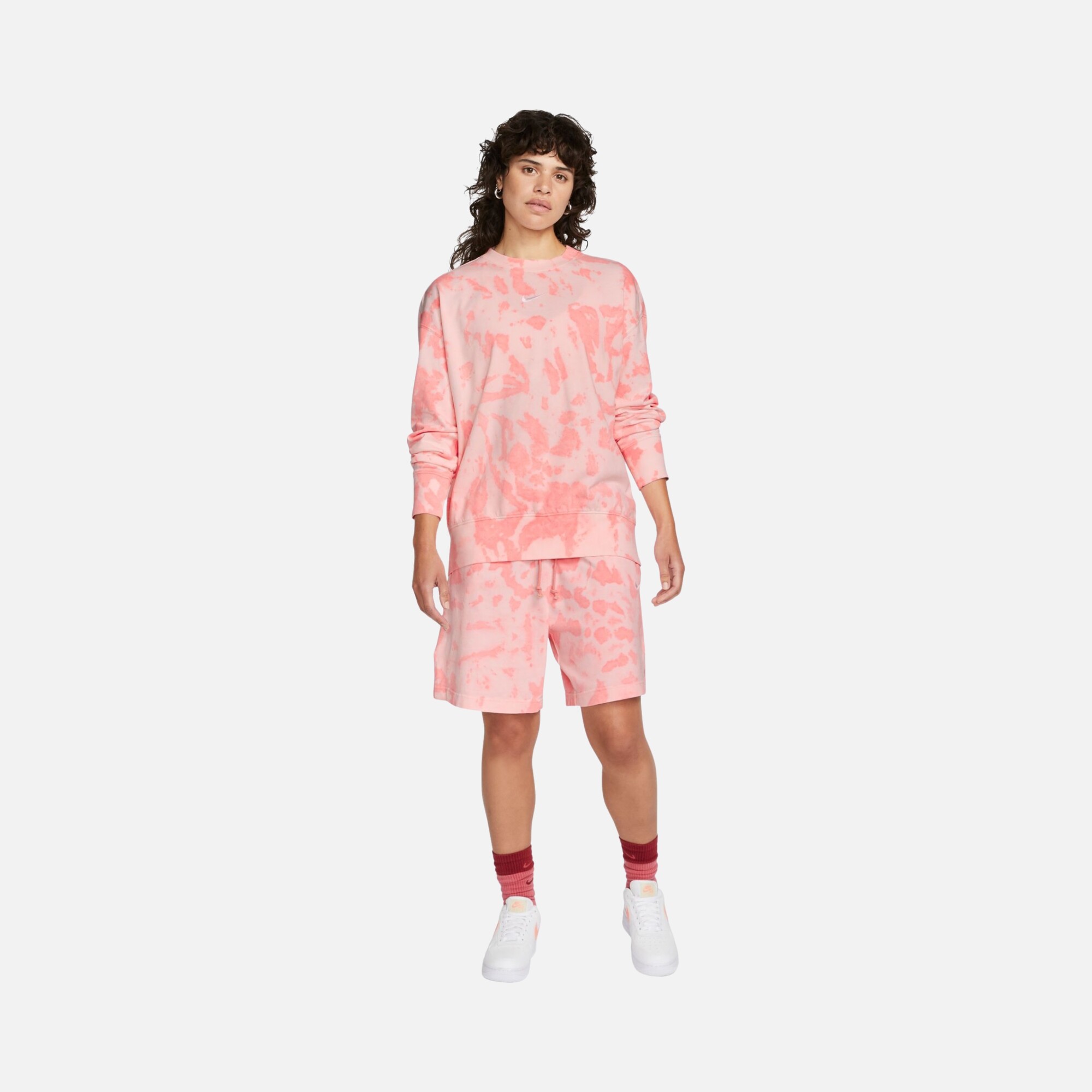 Nike Sportswear Cloud-Dye High-Waisted Kadın Şort