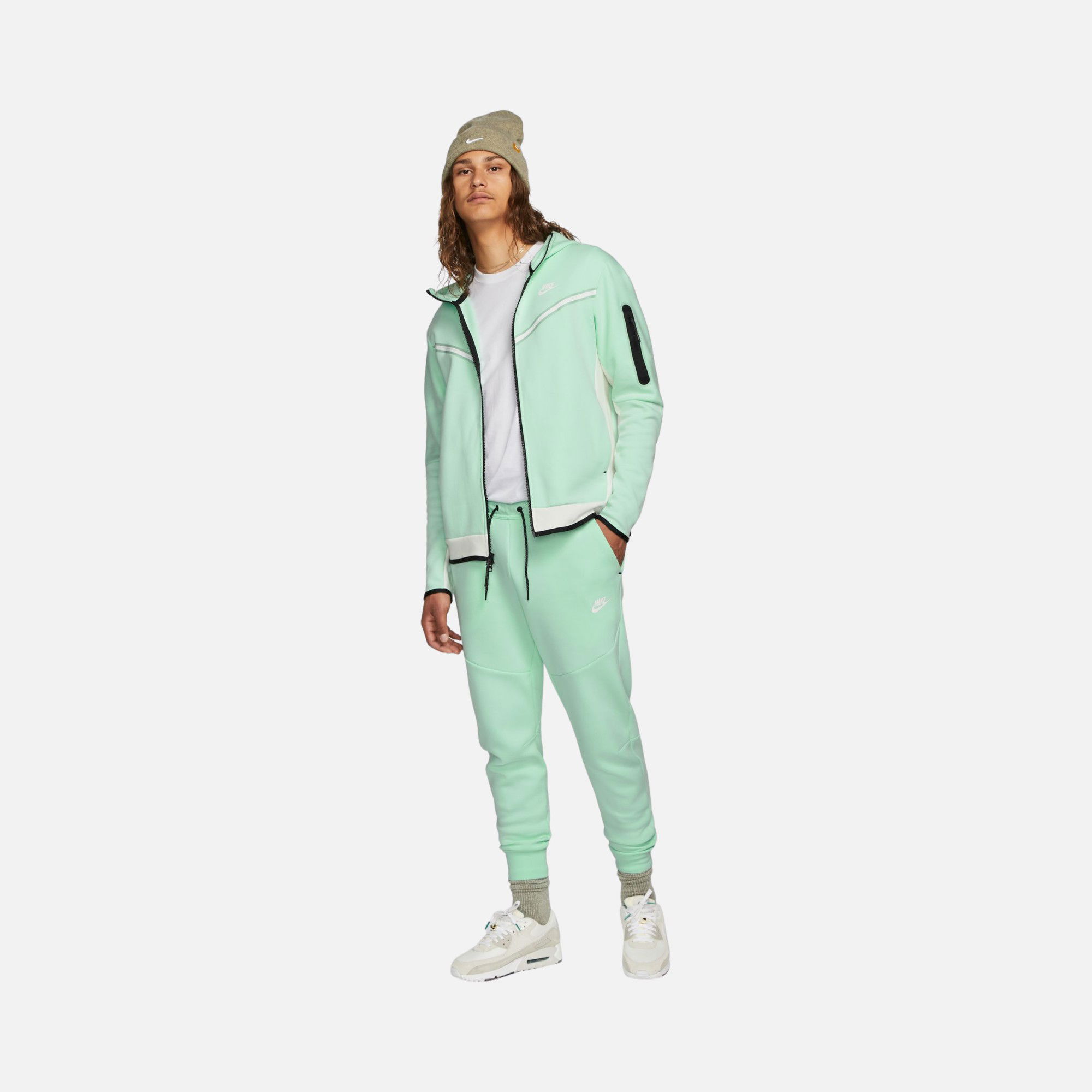 Nike Sportswear Tech Fleece Jogger Erkek Eşofman Altı