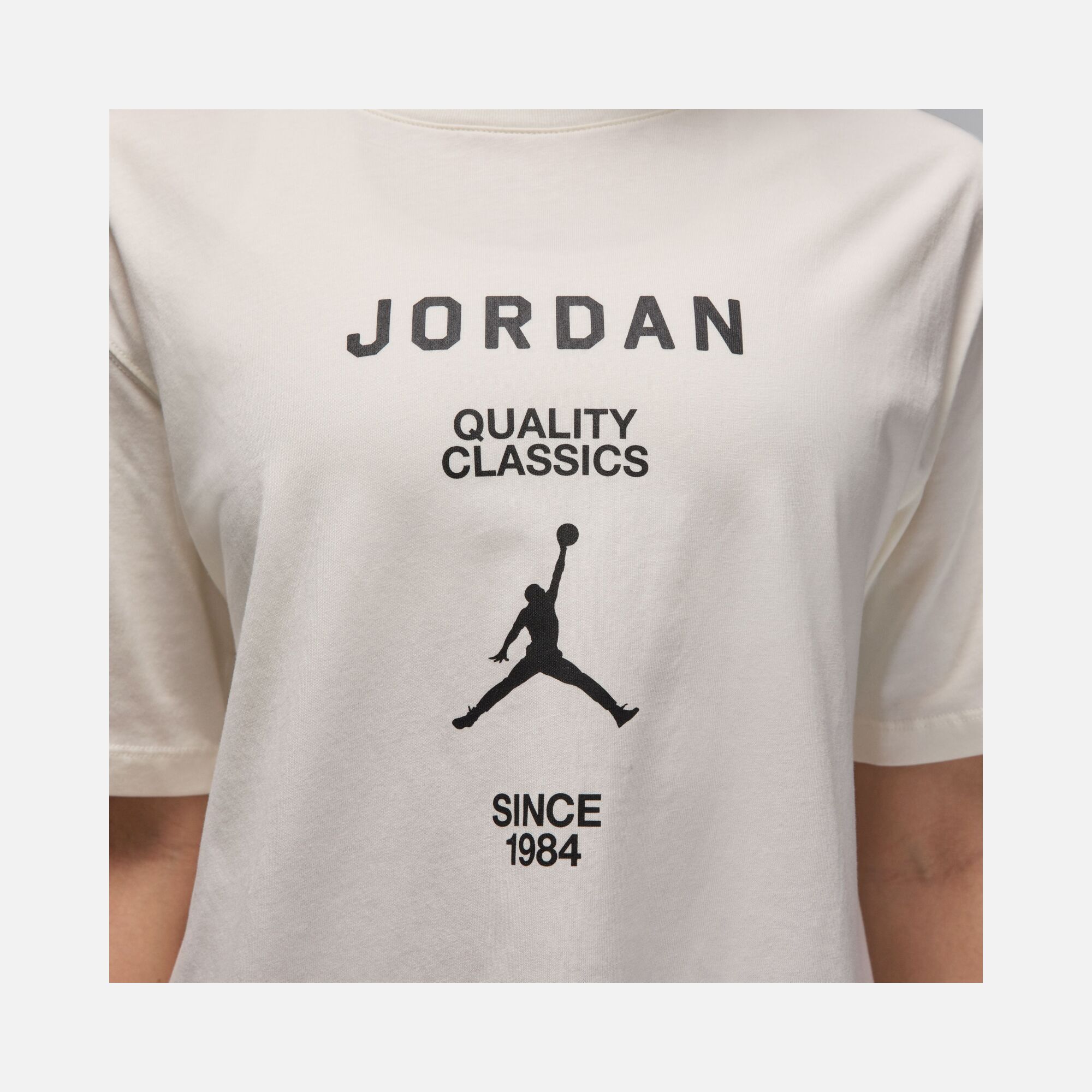 Nike Jordan Girlfriend Graphic Short-Sleeve Kadın Tişört