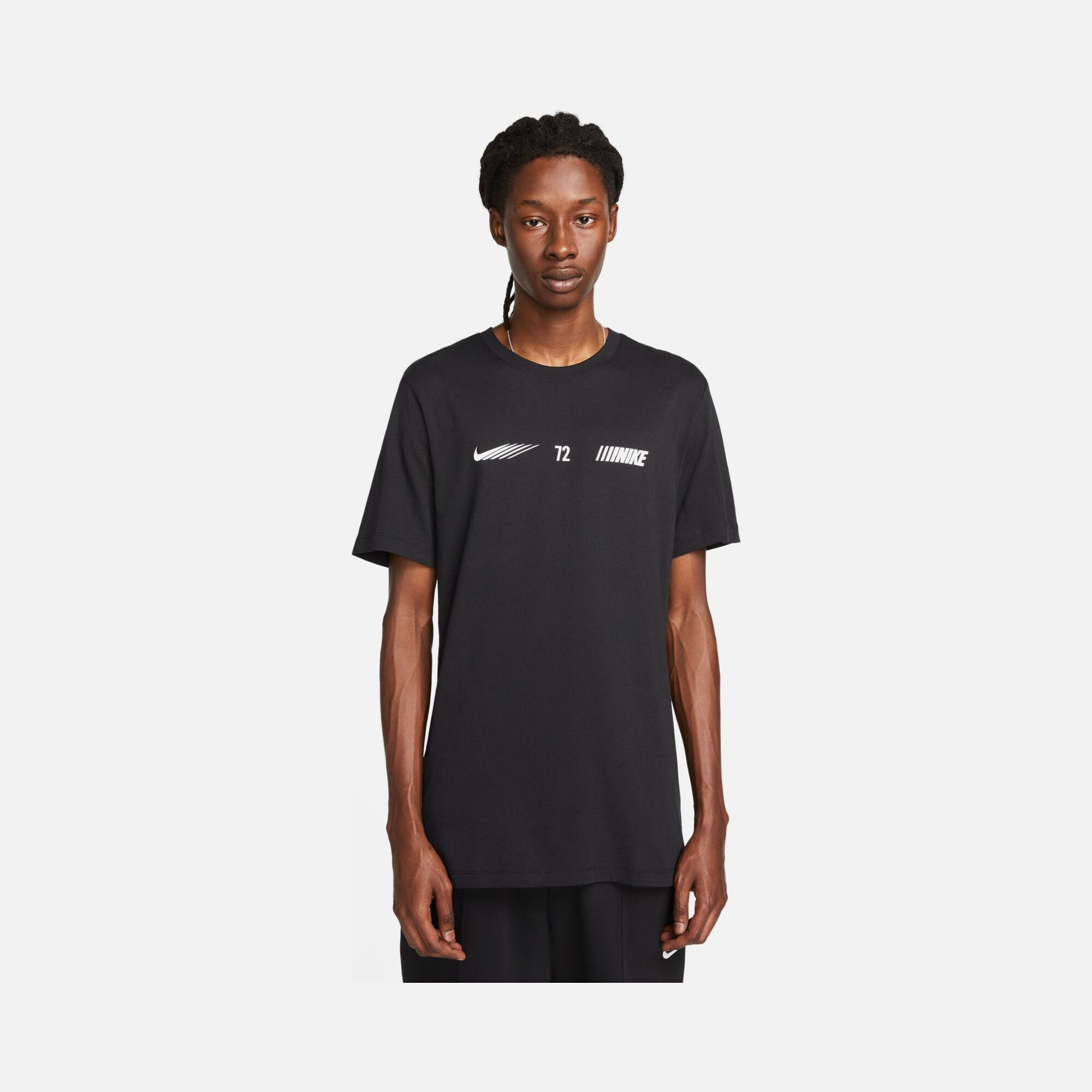 Nike Sportswear Standard Issue Short-Sleeve Erkek Tişört