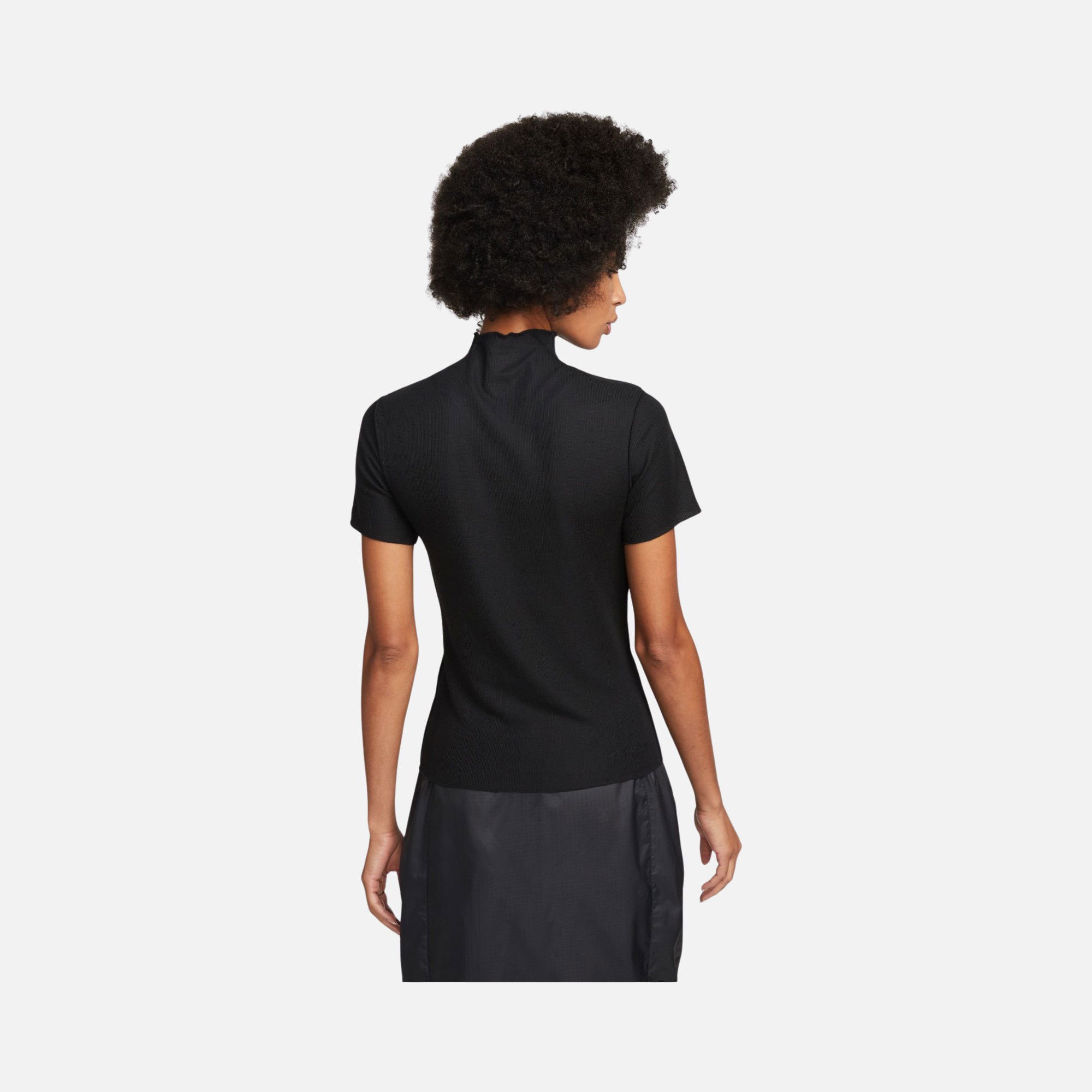 Nike Sportswear Dri-Fit ADV Tech Pack Short-Sleeve Kadın Tişört