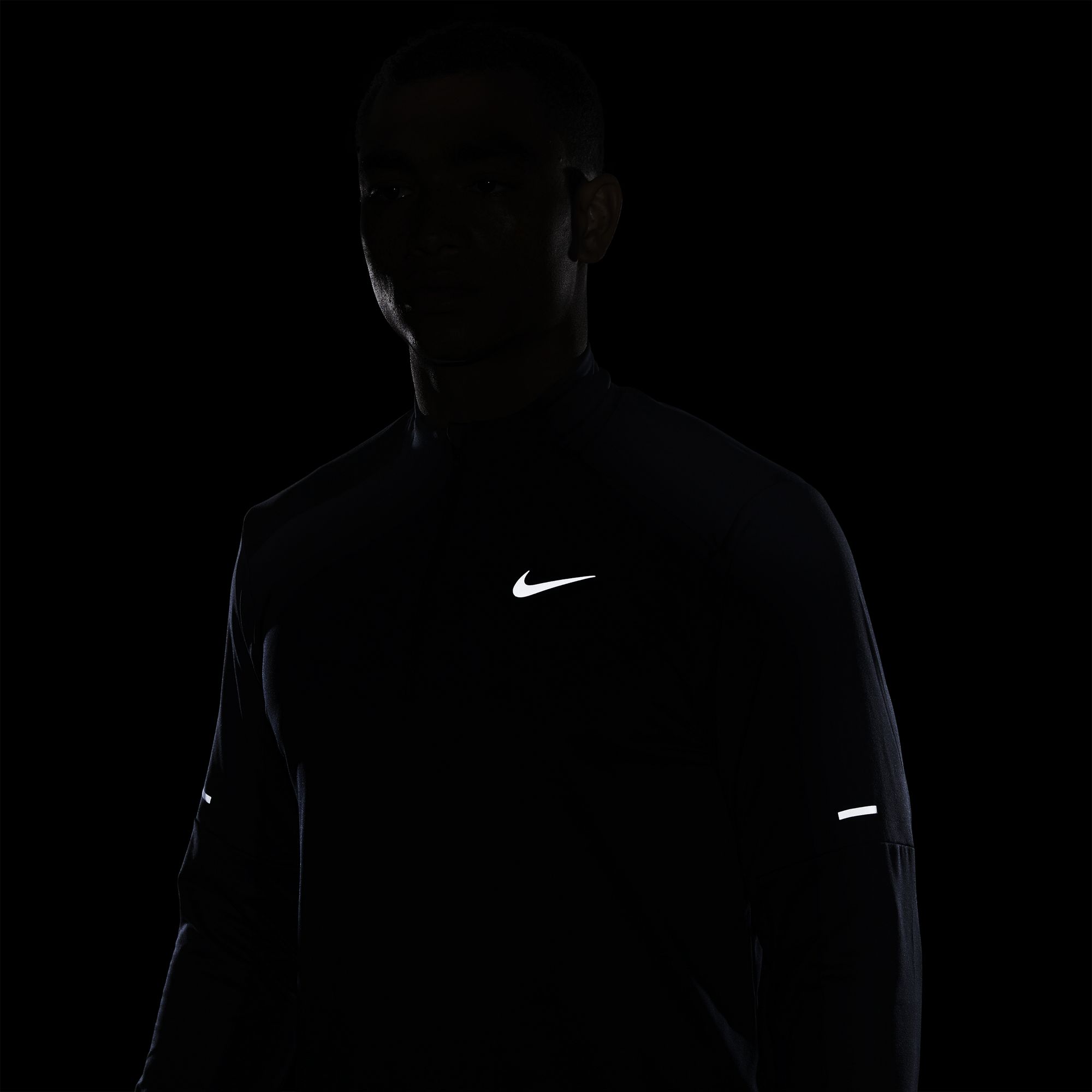 Nike Dri-Fit 1/2-Zip Running Long-Sleeve Erkek Tişört
