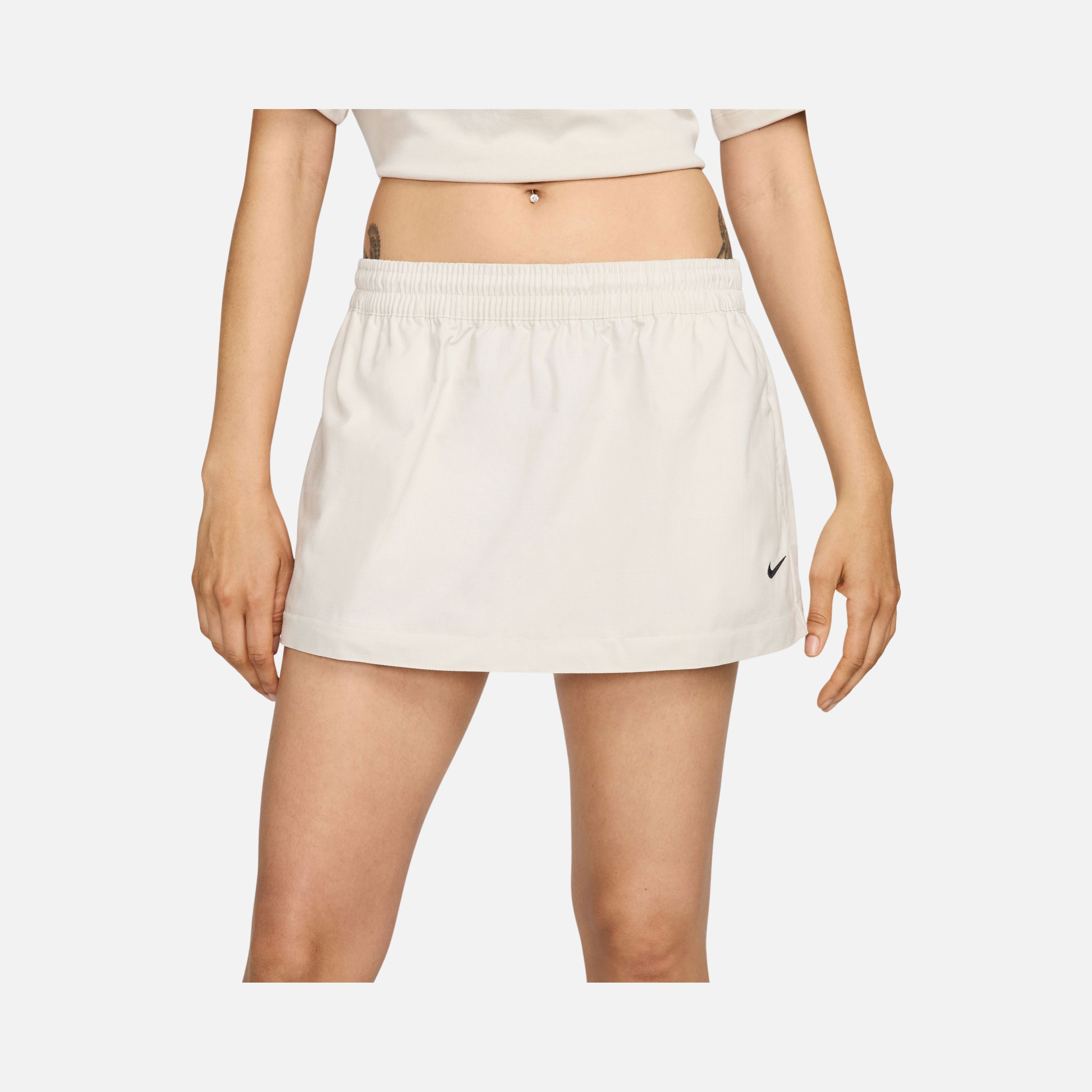 Nike Sportswear Essentials Mid-Rise Woven Cargo Midi Kadın Etek