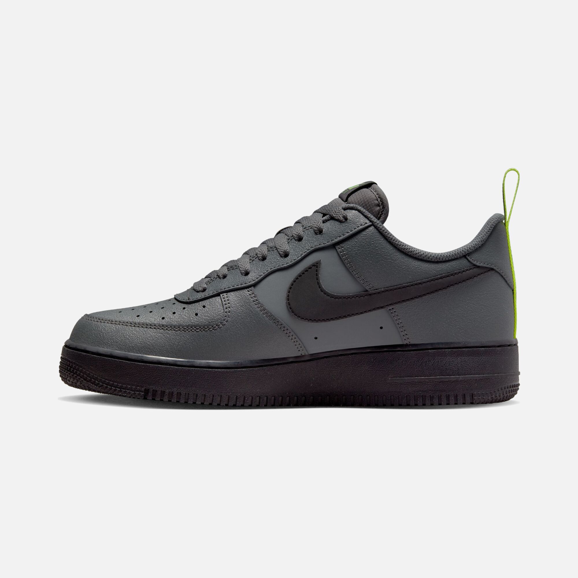 Nike Air Force 1 '07 Erkek Spor Ayakkabı