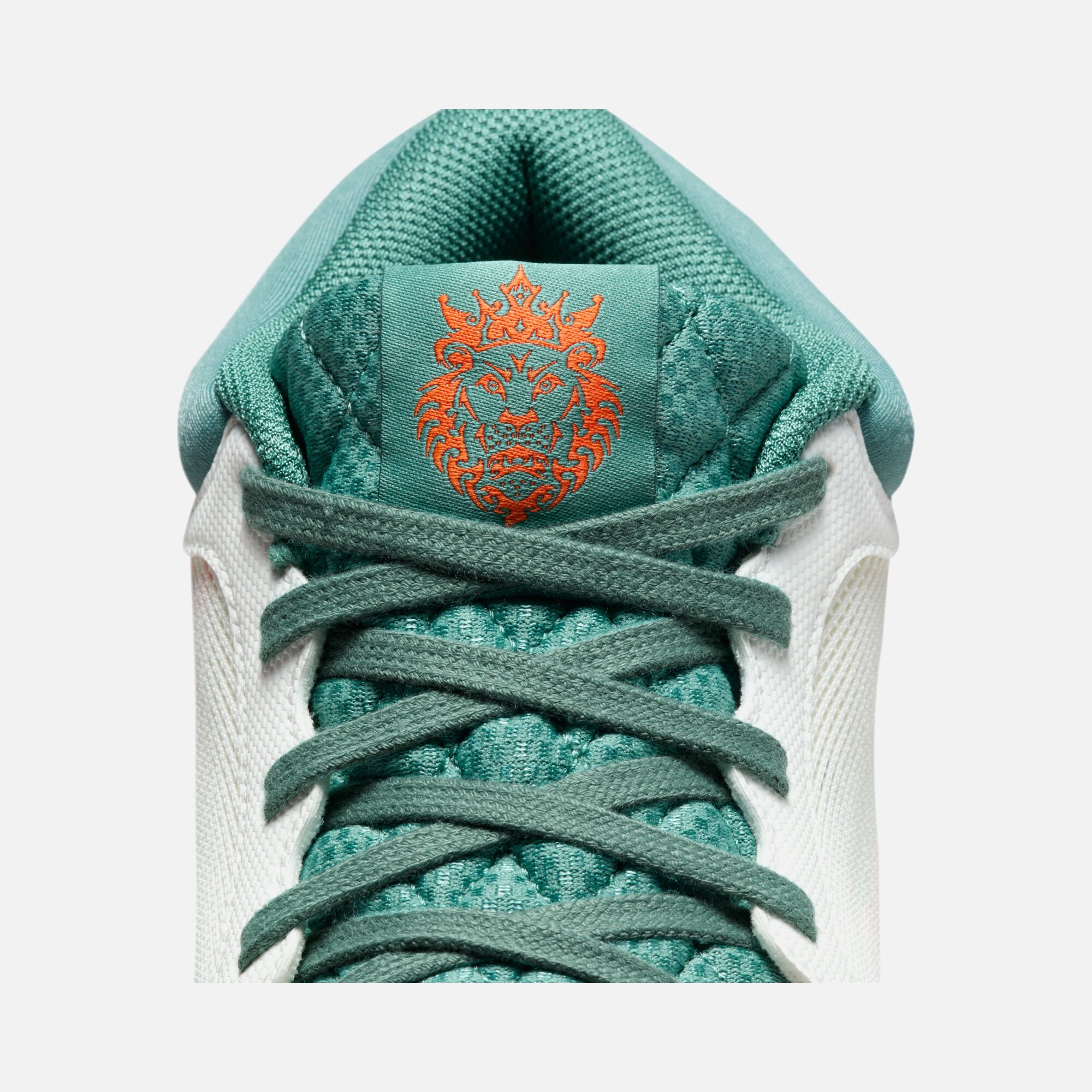 Nike LeBron James Witness VIII Erkek Basketbol Ayakkabısı