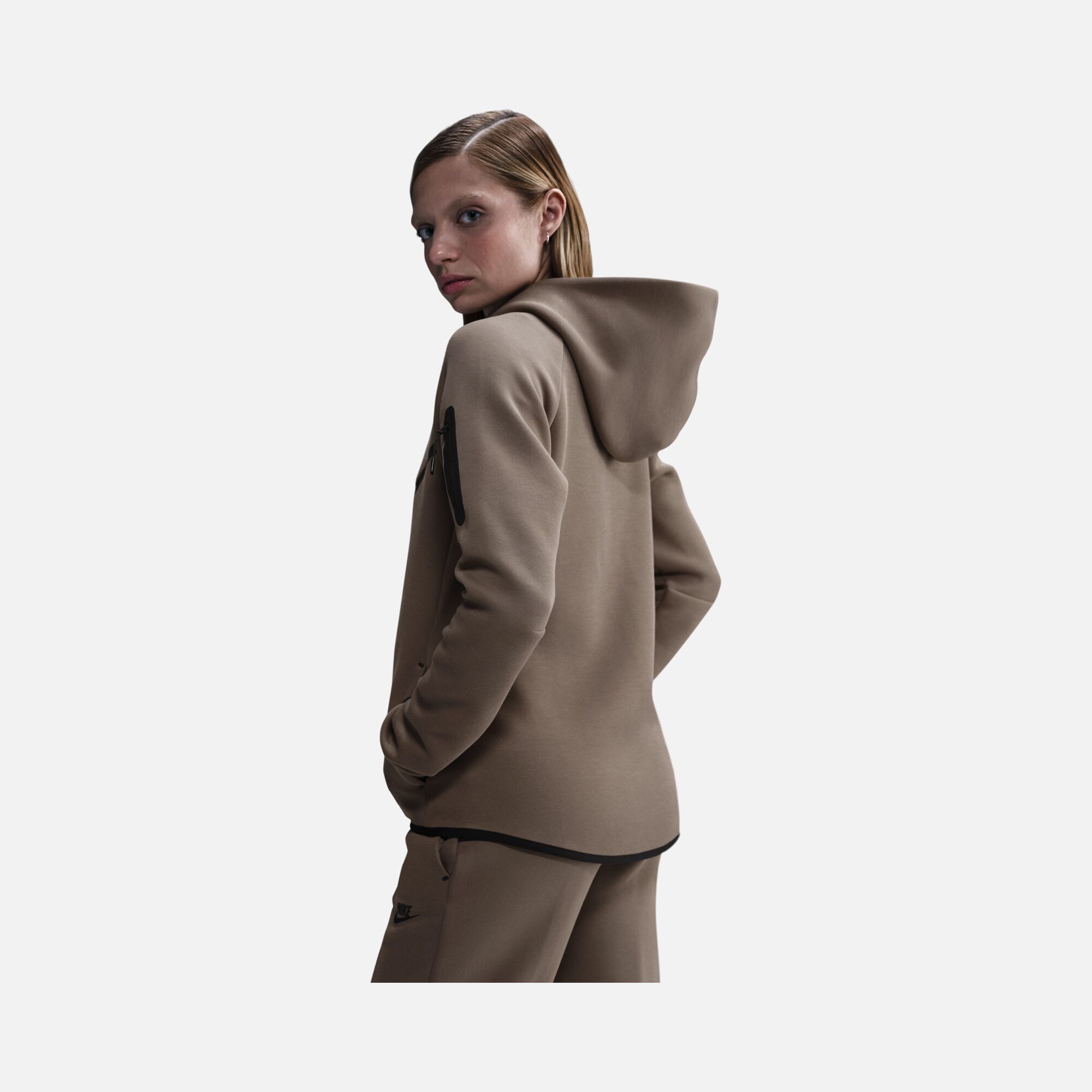 Nike Sportswear Tech Fleece Windrunner Full-Zip Hooded SS25 Kadın Sweatshirt