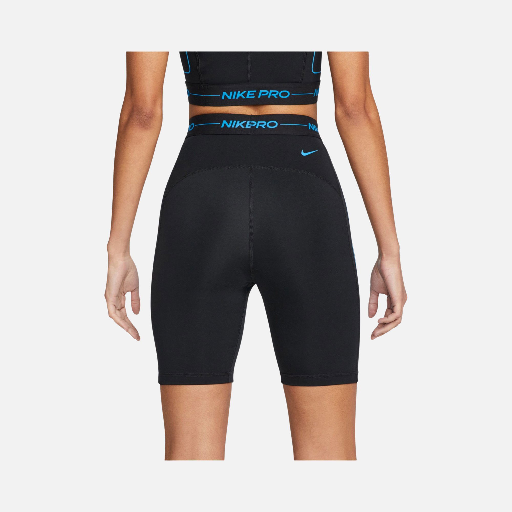 Nike Pro Dri-Fit Essential 7'' High Waisted Training Kadın Şort