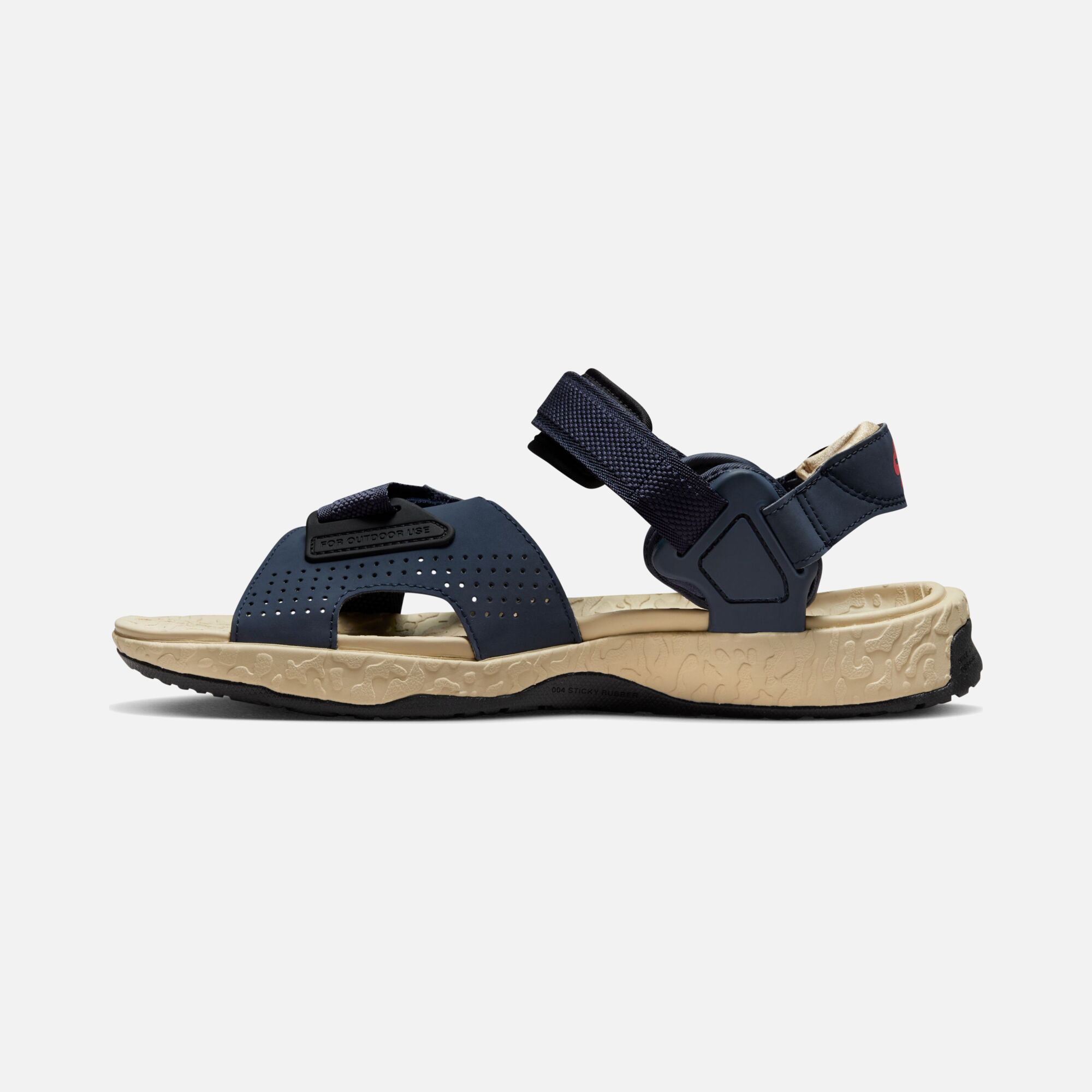 Nike ACG Air Deschutz+ ''City Walks to Canyon Trails'' Erkek Sandalet
