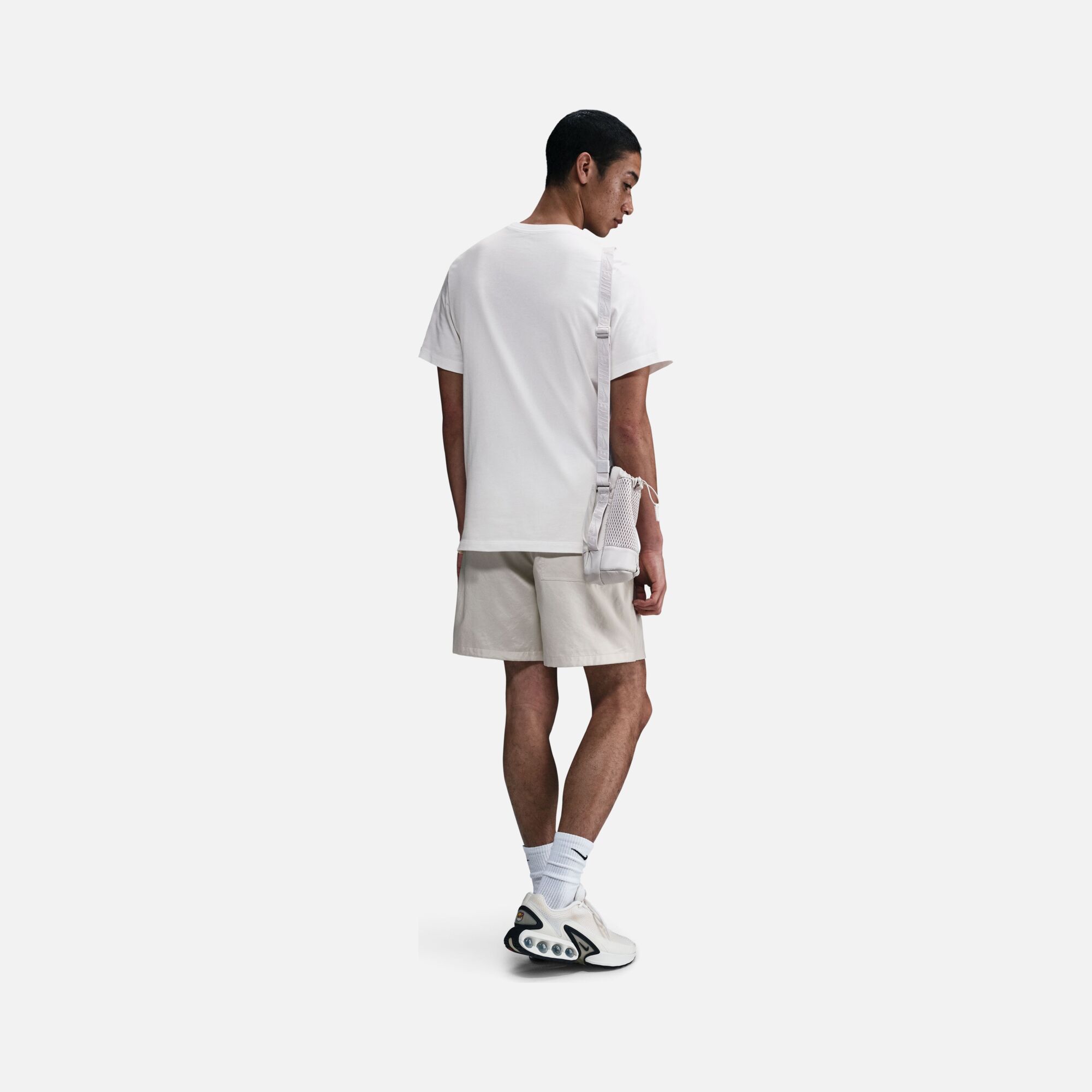 Nike U Nsw Tee Oc Sole Food Hbr Erkek Tişört