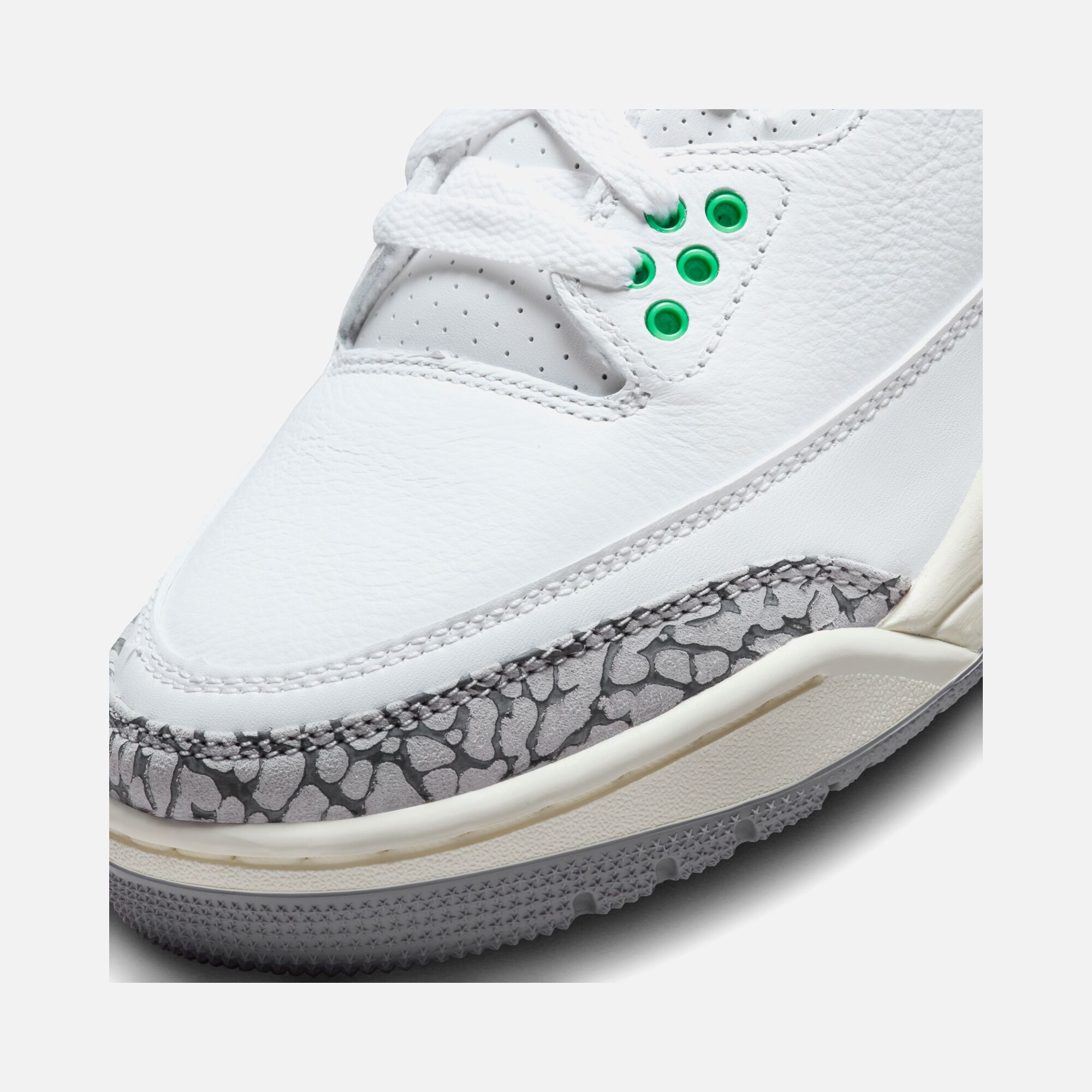 Nike Air Jordan 3 Retro Kadın Spor Ayakkabı