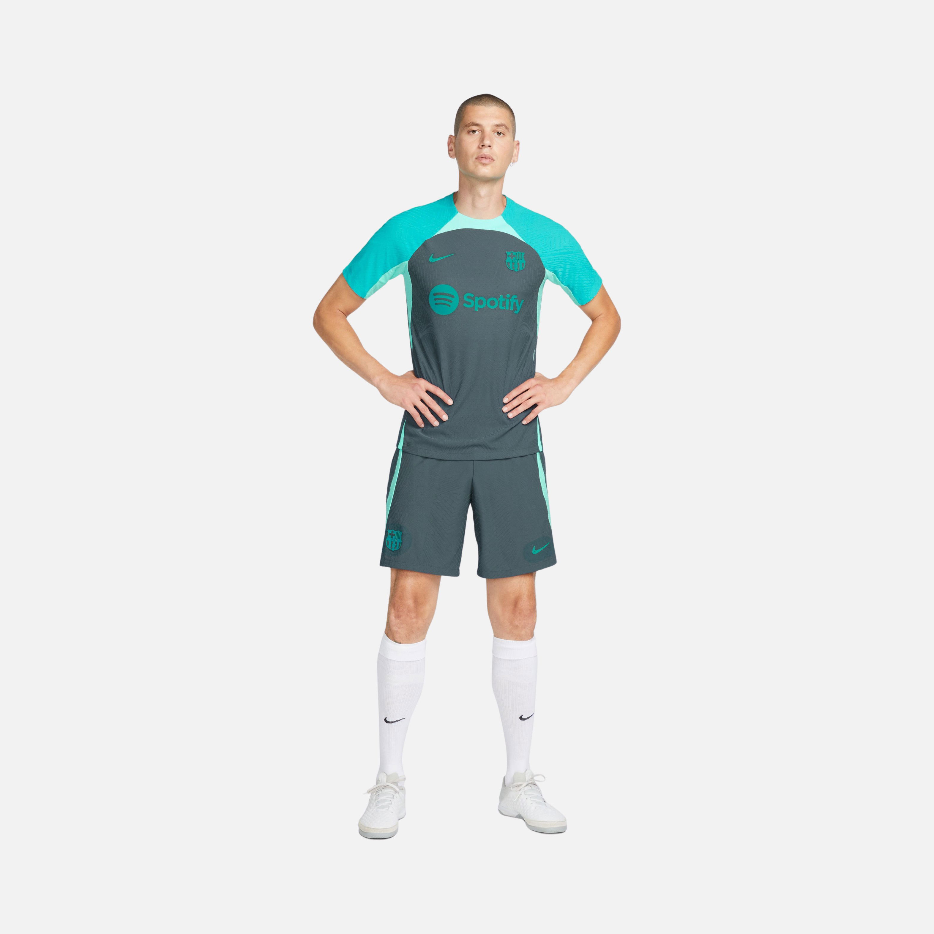 Nike FC Barcelona Dri-Fit ADV Strike Erkek Şort