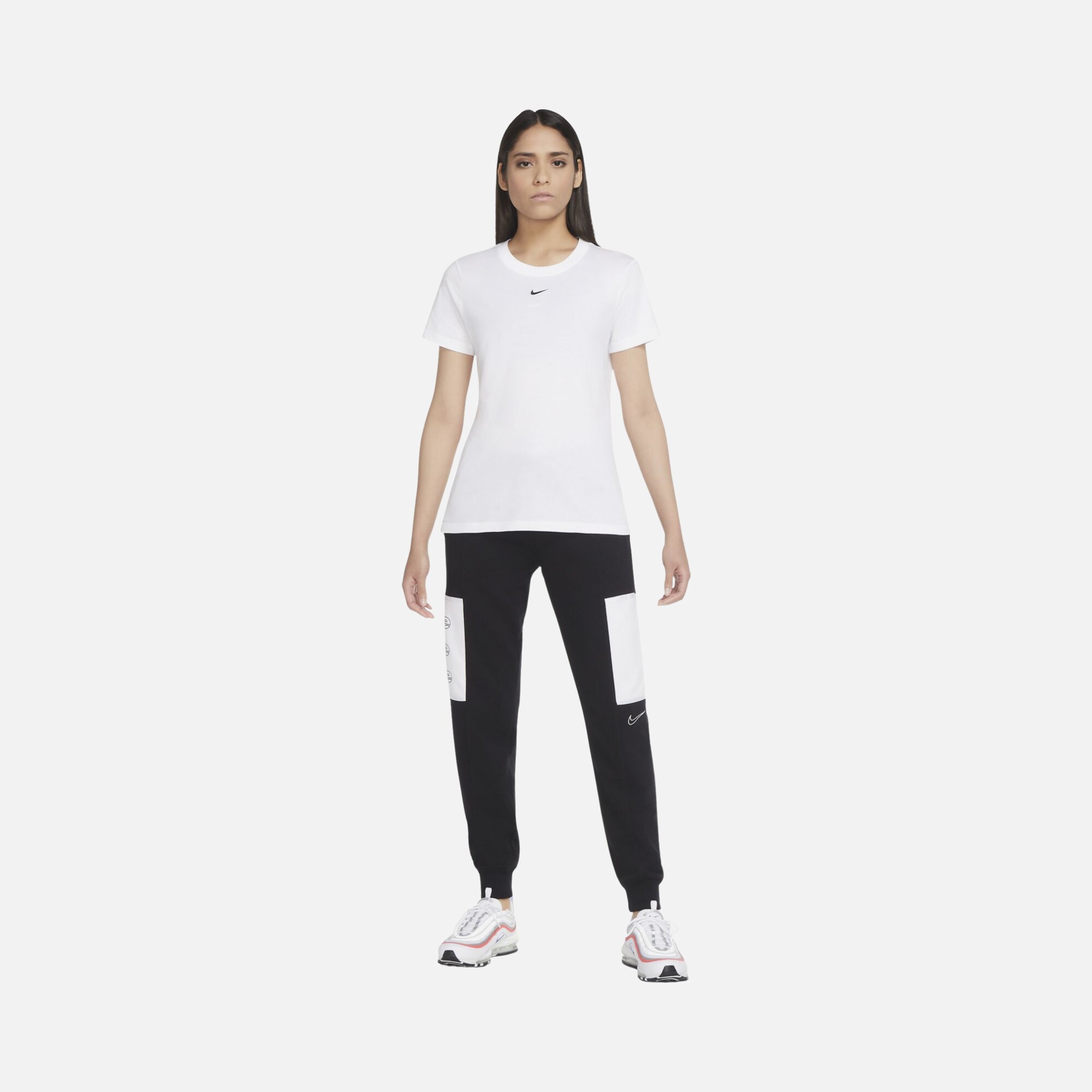 Nike Sportswear Essential Short-Sleeve Kadın Tişört