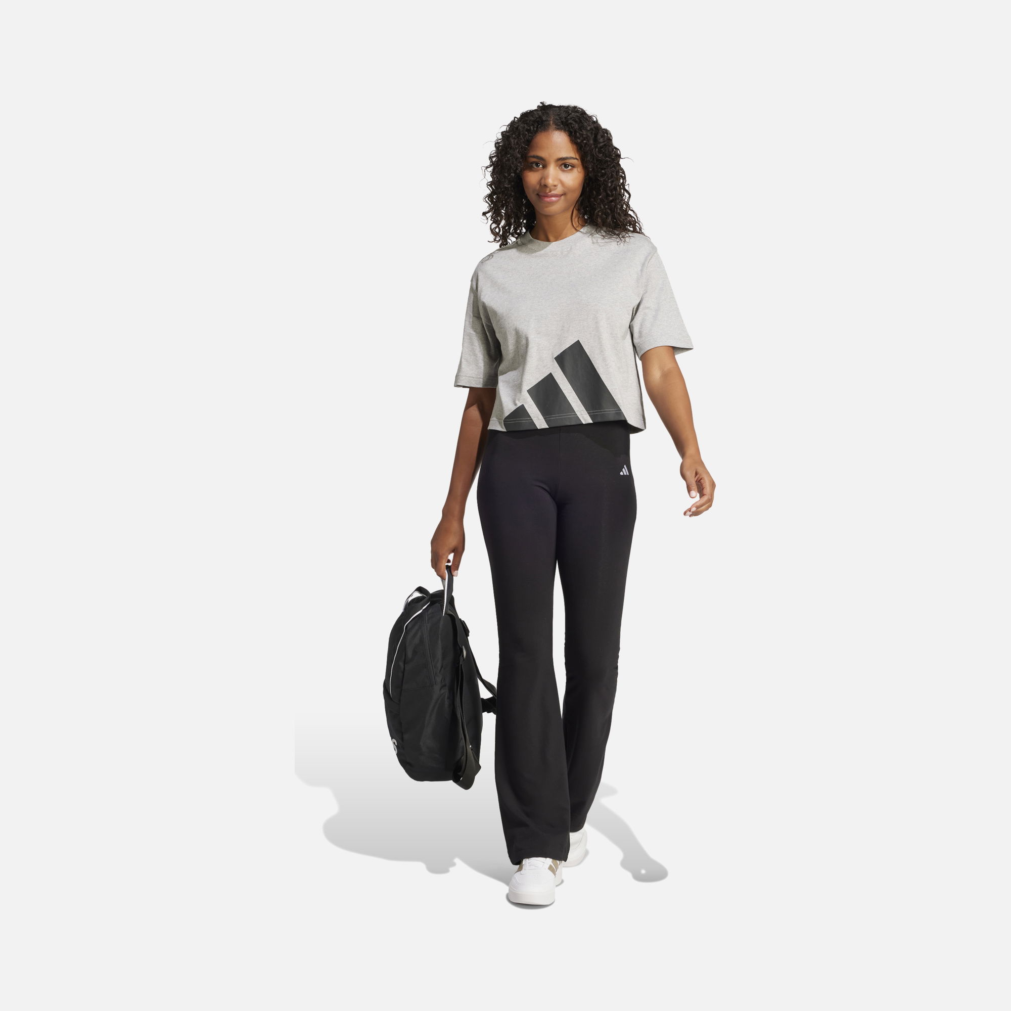 adidas Sportswear Essentials Big Logo Boyfriend Crew Nect Short-Sleeve Kadın Tişört