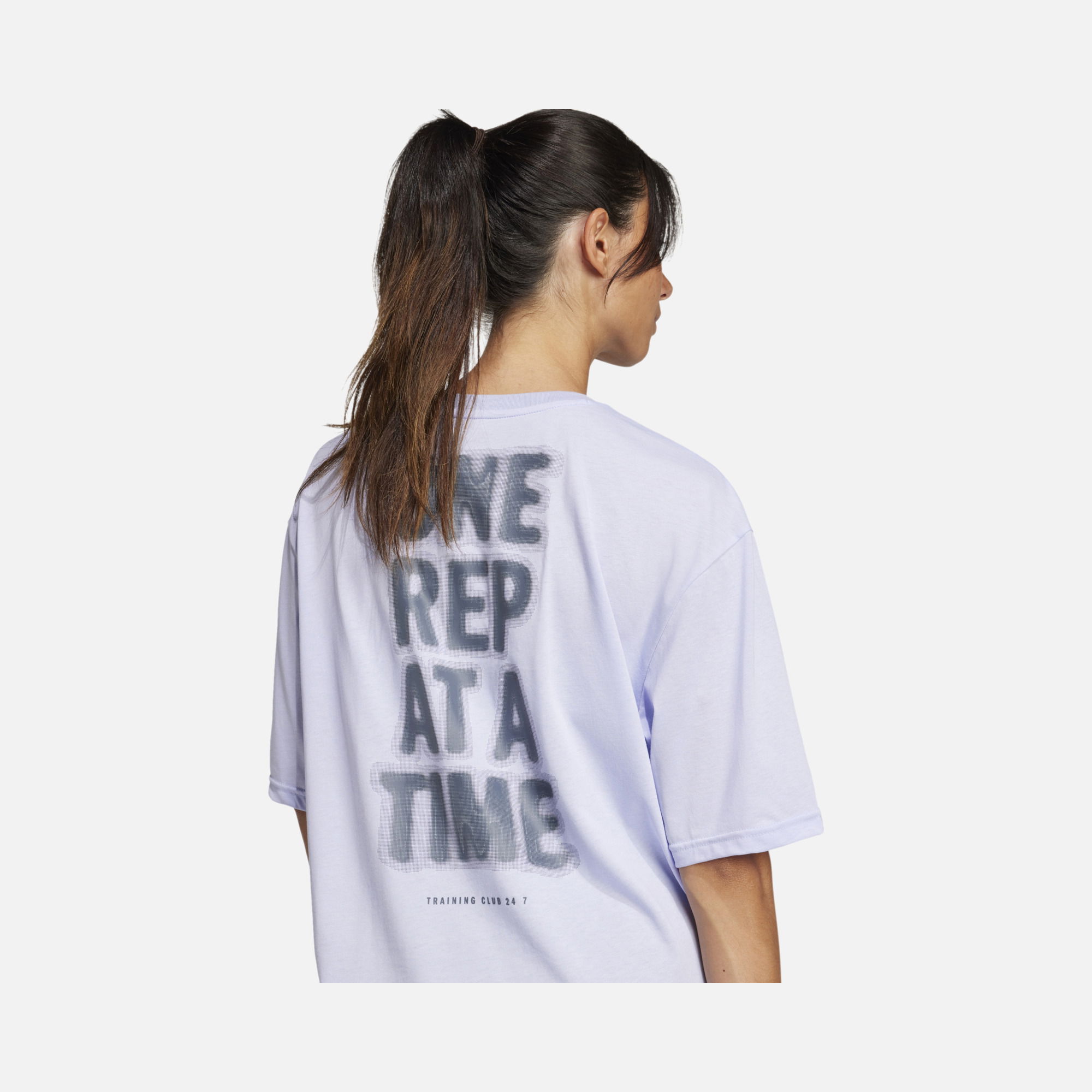 adidas Strong ''One Rep At A Time Graphic'' Oversized Gym & Training Short-Sleeve Kadın Tişört