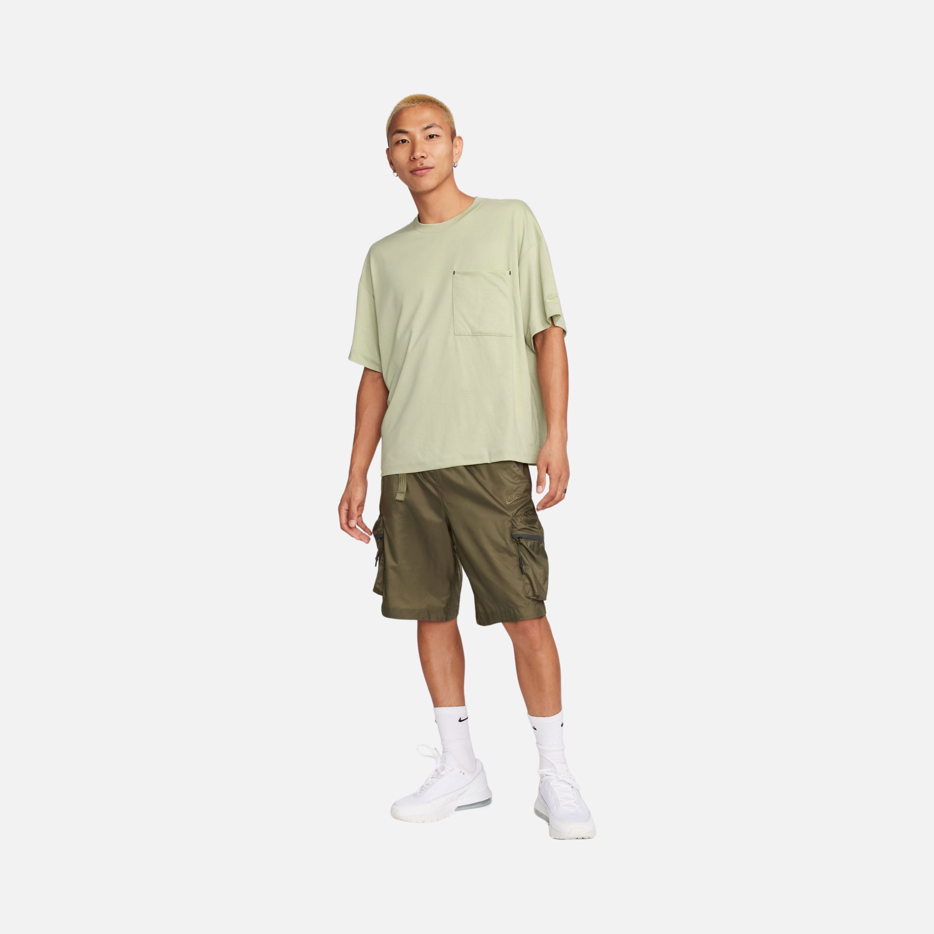 Nike Dri-Fit Sportswear Tech Pack Short-Sleeve Erkek Tşört