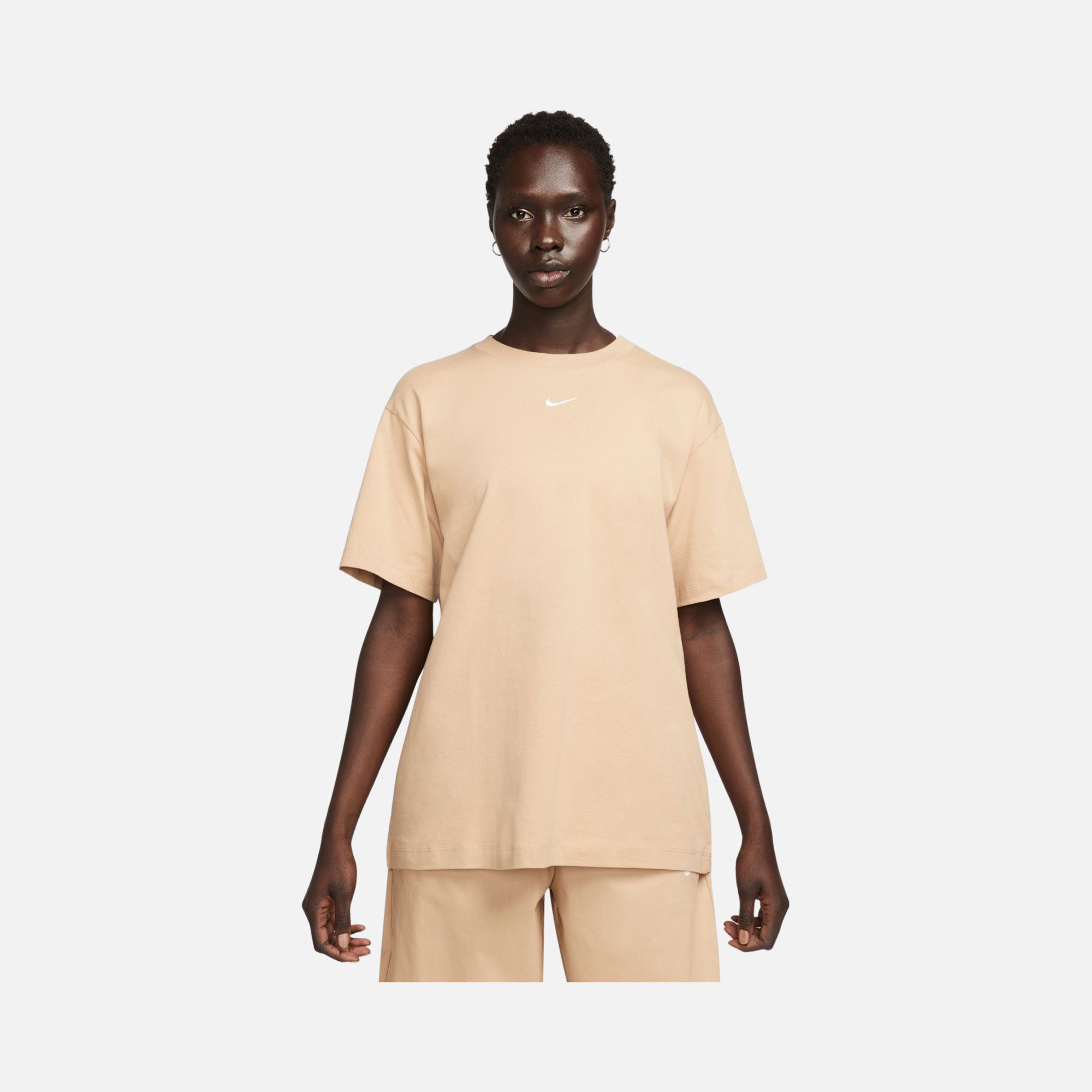 Nike Sportswear Essentials Short-Sleeve Kadın Tişört