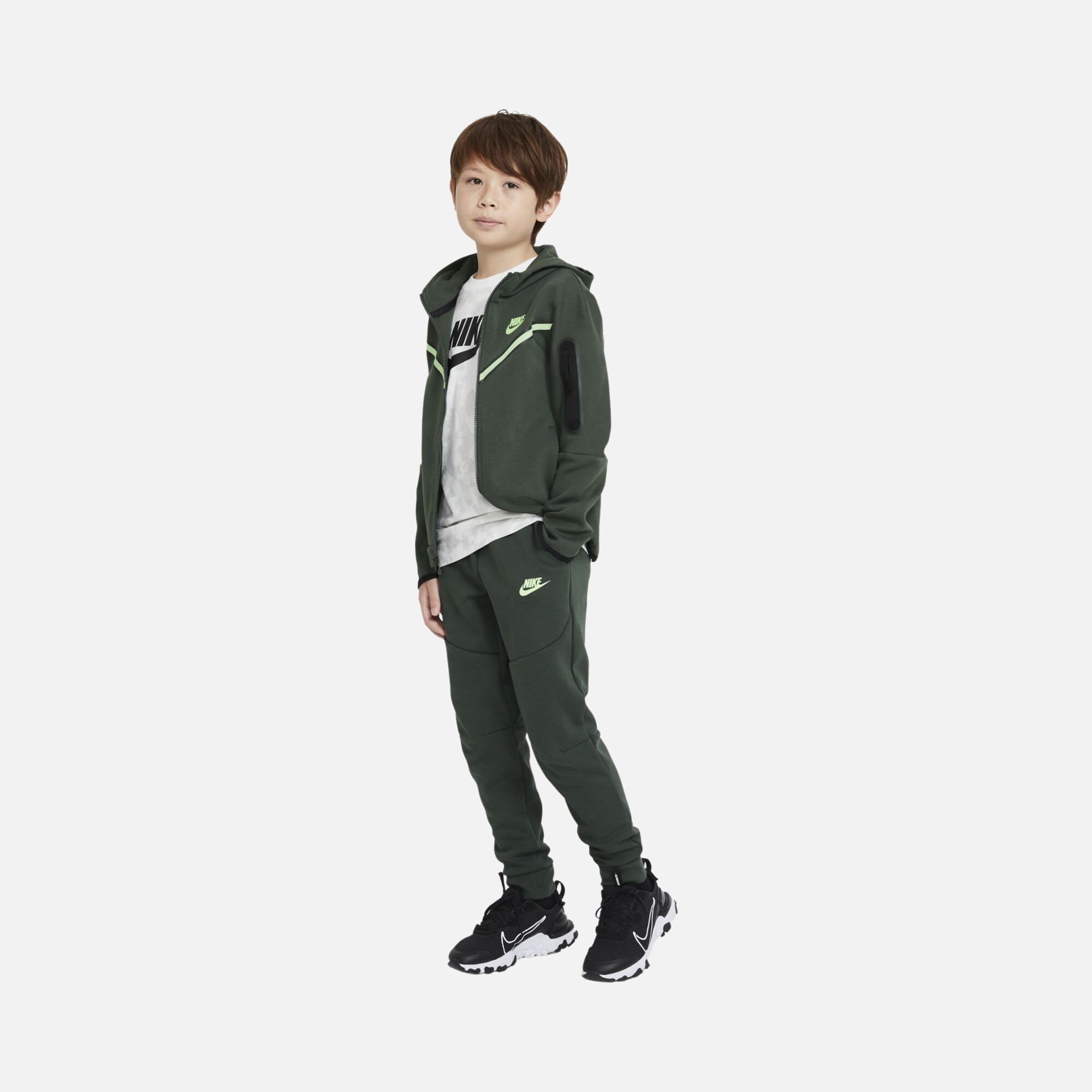 Nike Sportswear Tech Fleece Trousers (Boys') Çocuk Eşofman Altı