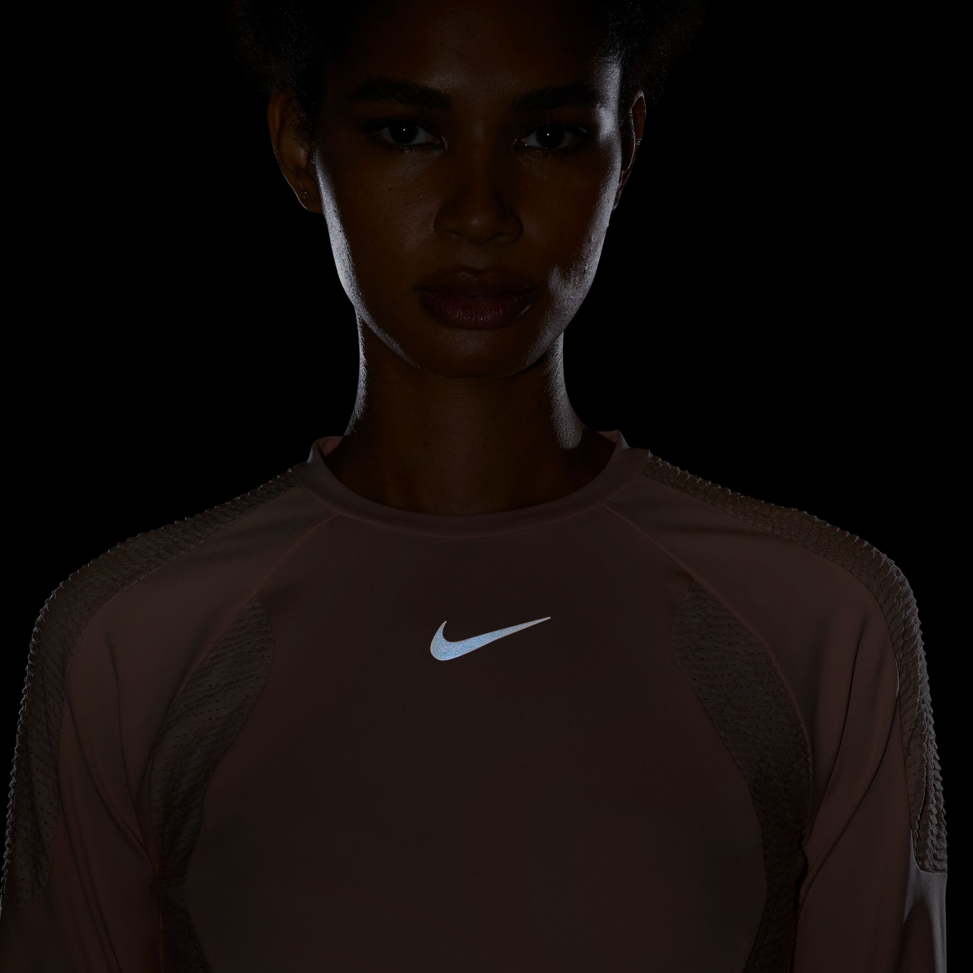Nike Dri-Fit ADV Run Division Long-Sleeve Kadın Tişört