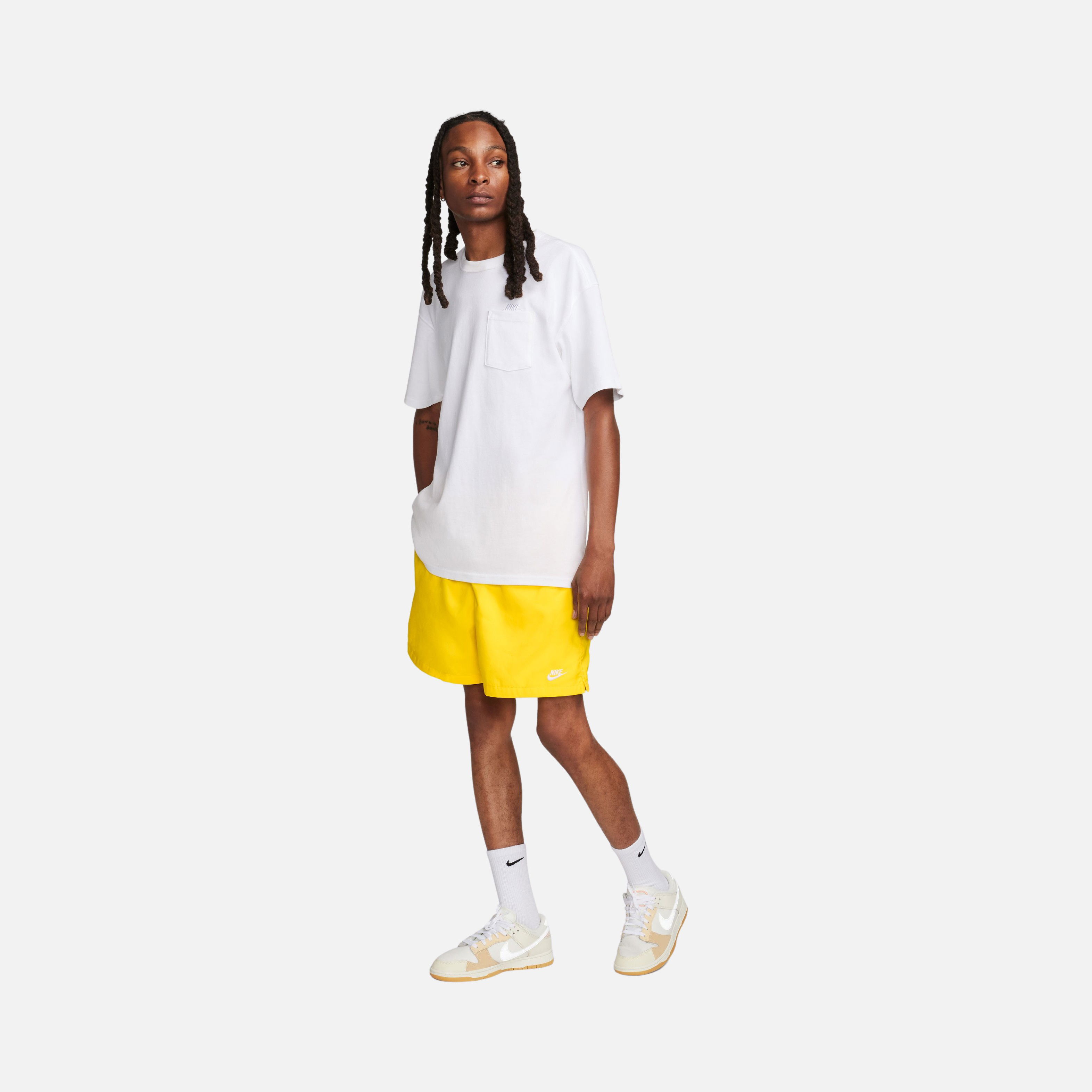 Nike Sportswear Club+ Flow Versatile Weave Loose Erkek Şort