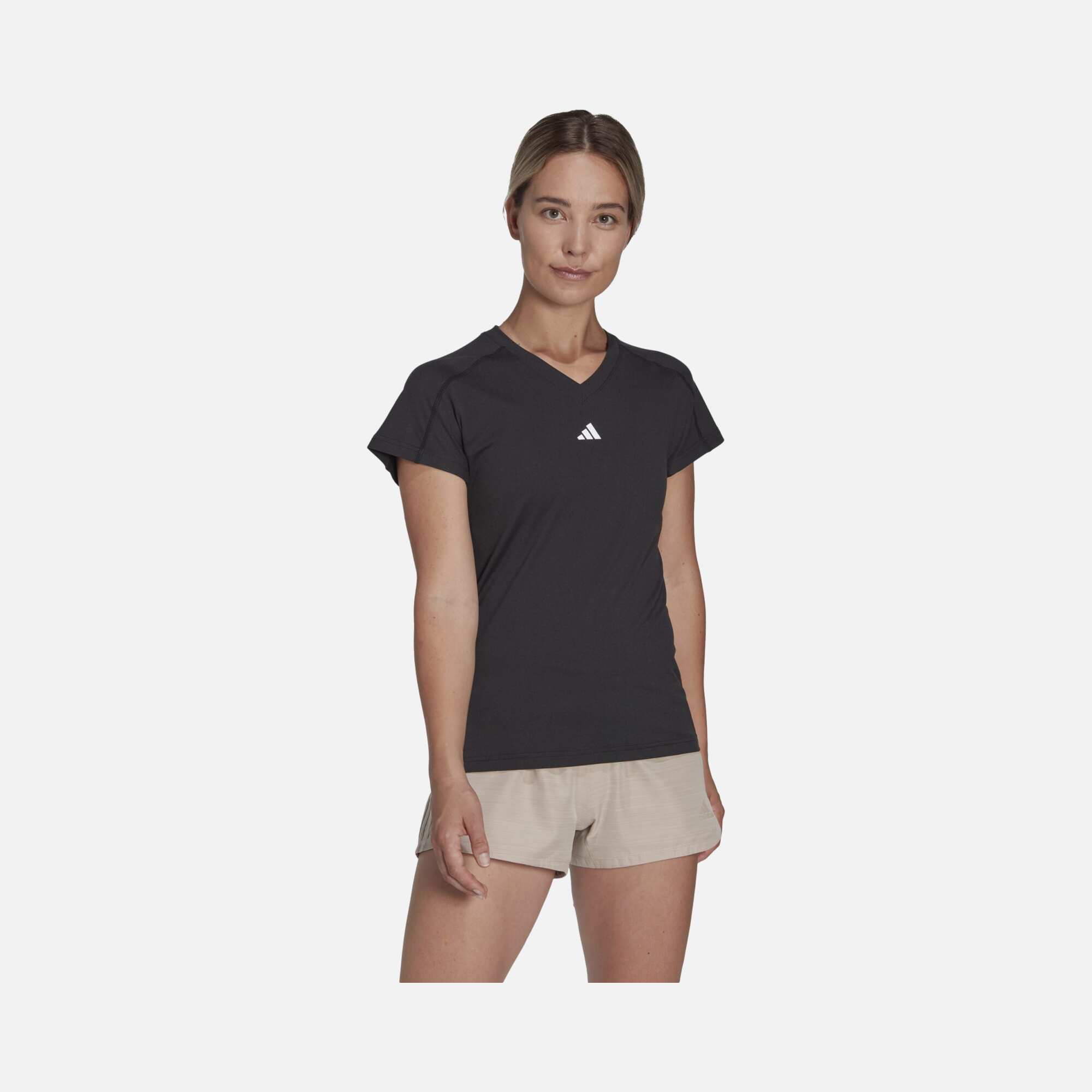 adidas AEROREADY Train Essentials Minimal Branding V-Neck Short-Sleeve Kadın Tişört