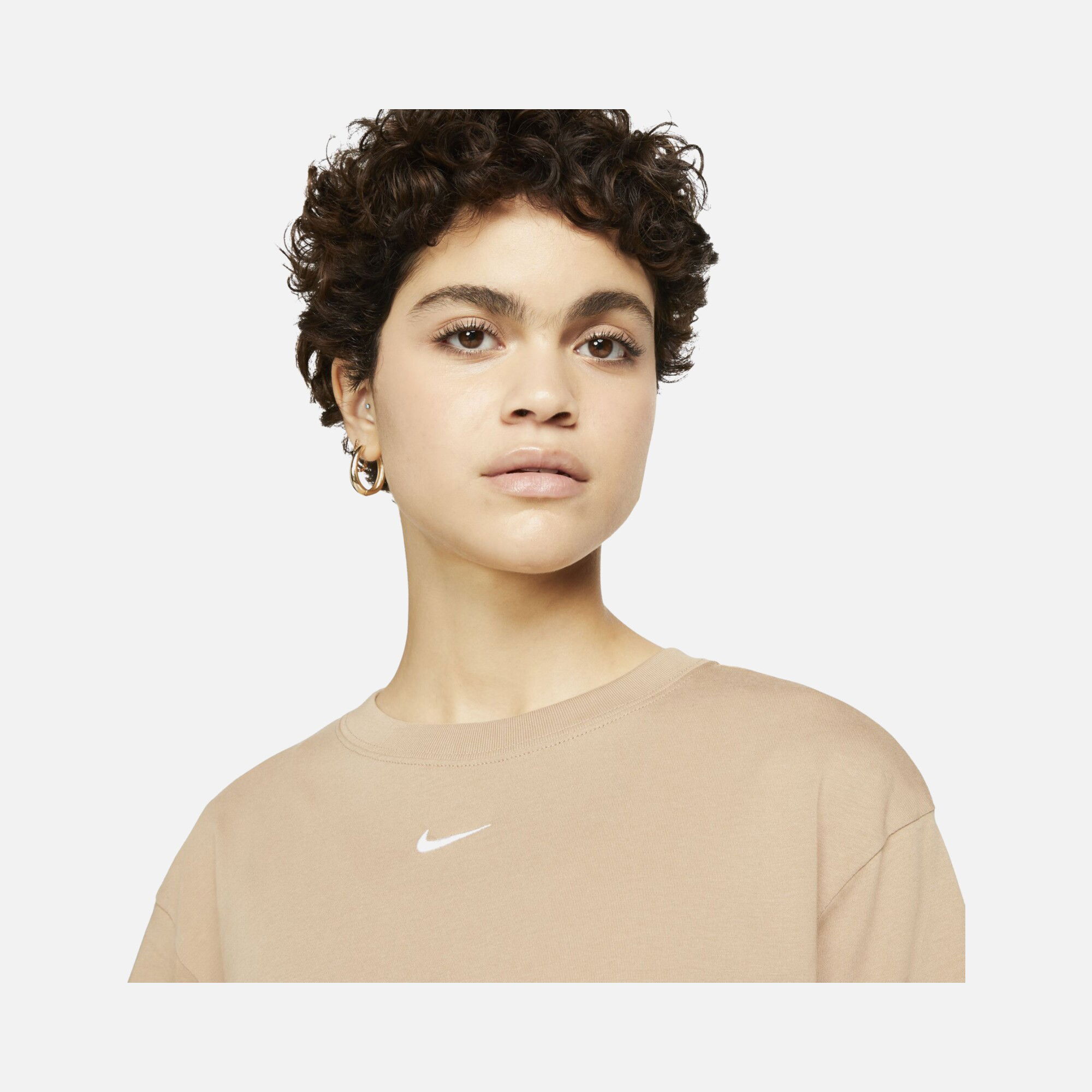 Nike Sportswear Essential Short-Sleeve Kadın Tişört