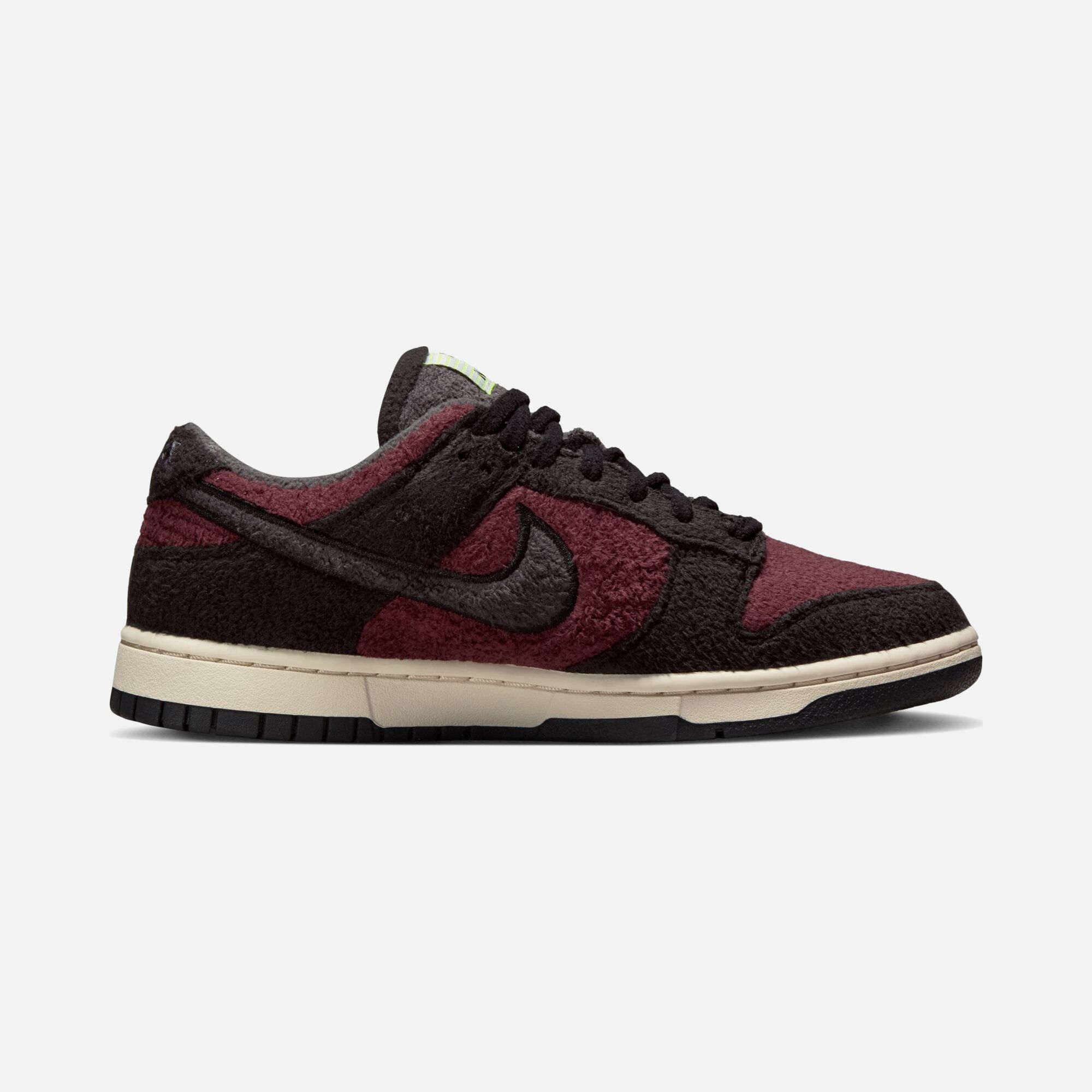 Nike Dunk Low SE ''Chenille'' Kadın Spor Ayakkabı