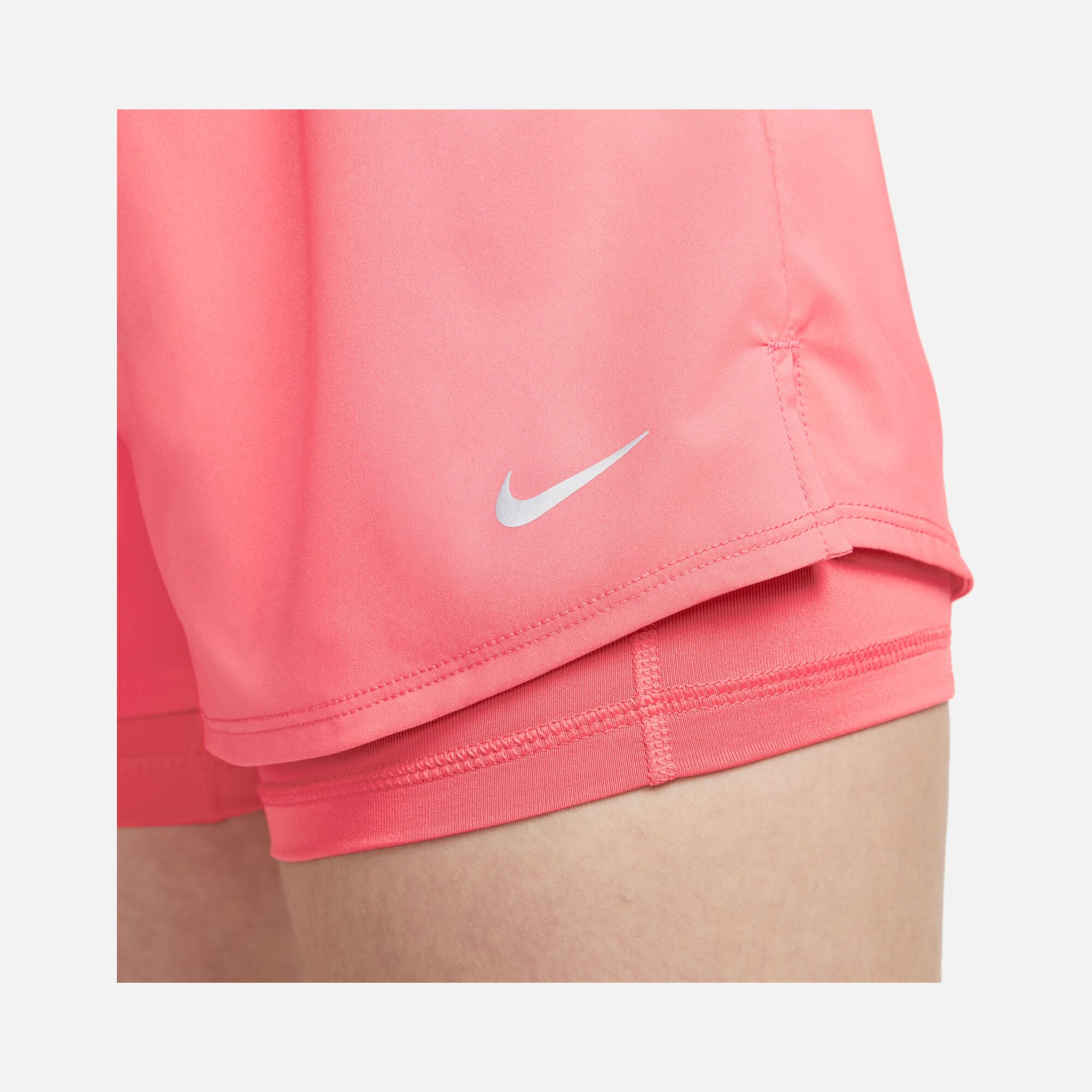 Nike One Dri-Fit Mid-Rise 8cm (approx.) 2-in-1 Training Kadın Şort