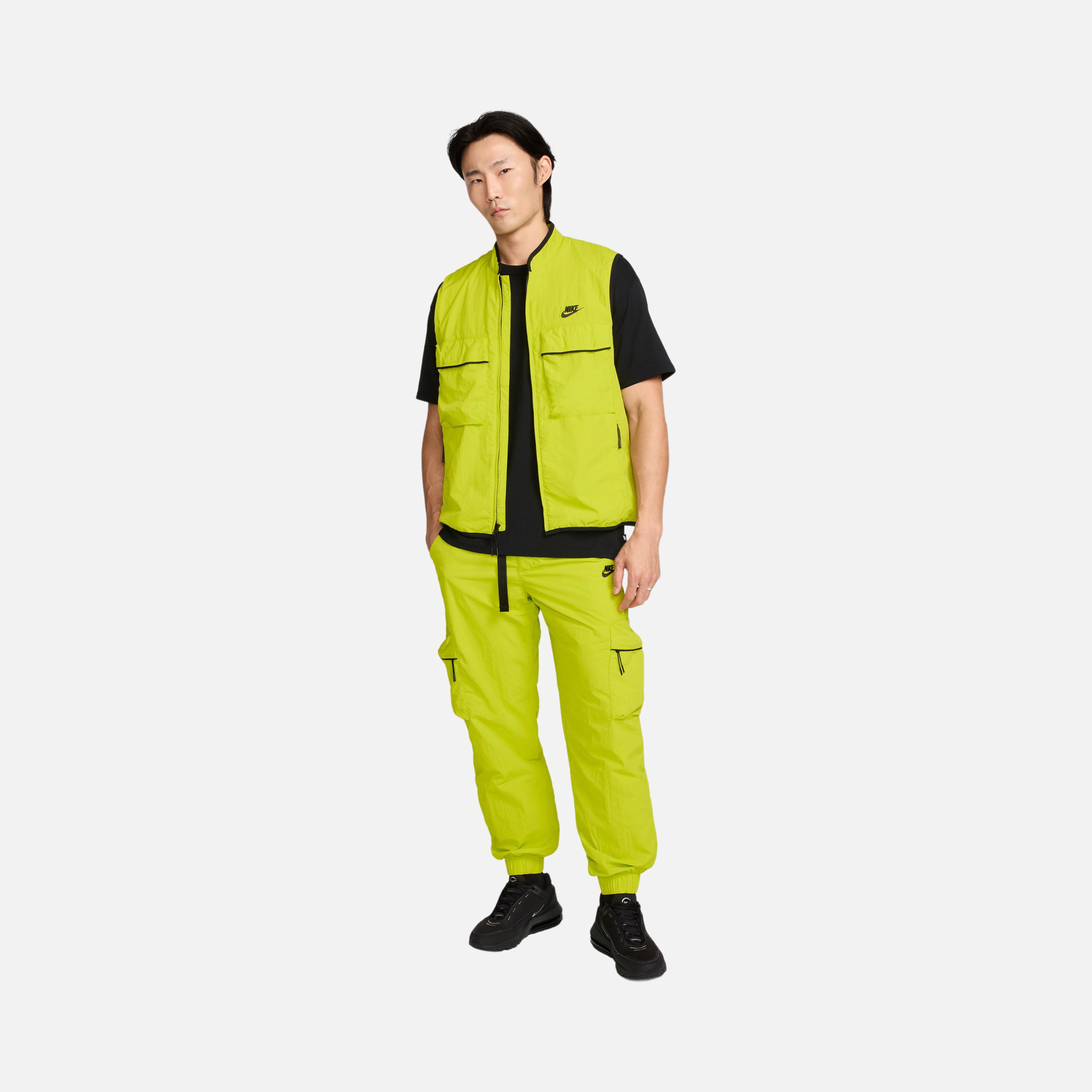 Nike Sportswear Tech Woven ''Spraying & UV Finishing'' Full-Zip Erkek Yelek
