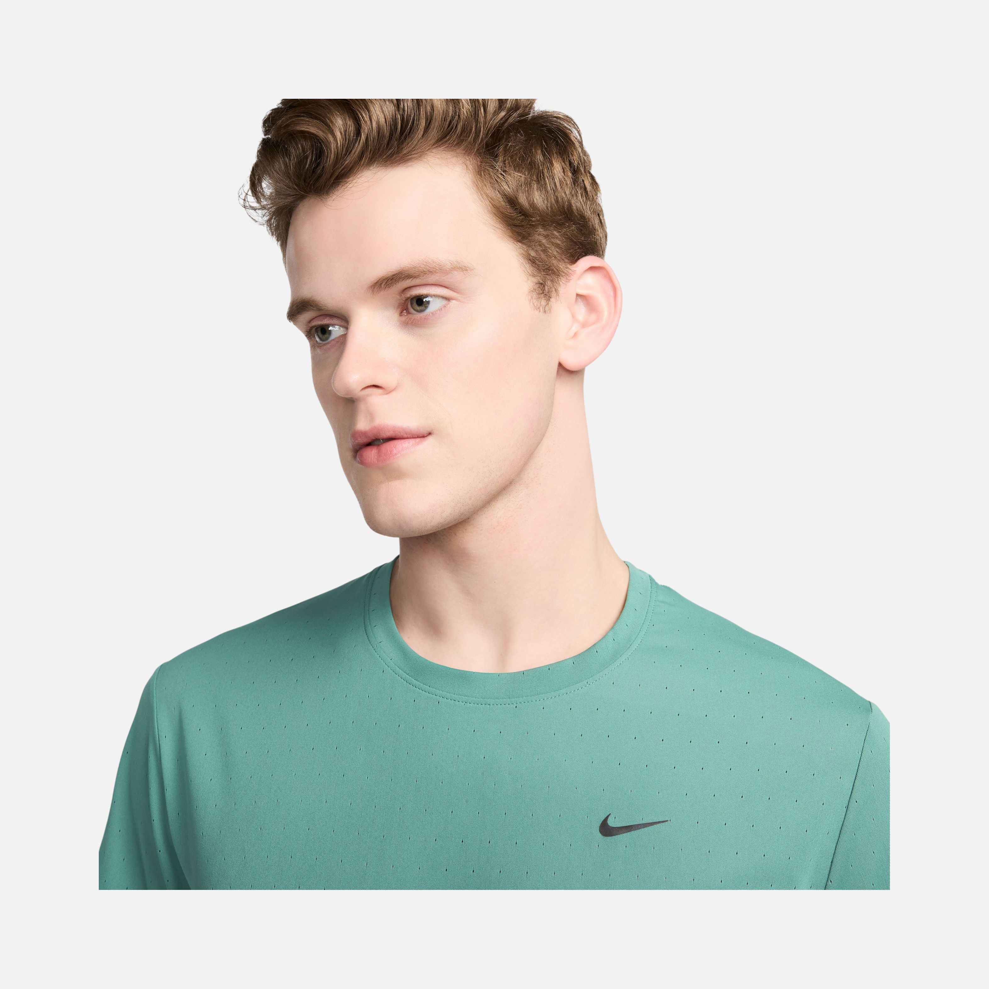 Nike Dri-Fit ADV Run Division ''Butterfly Graphic With Holes'' Running Short-Sleeve Erkek Tişört