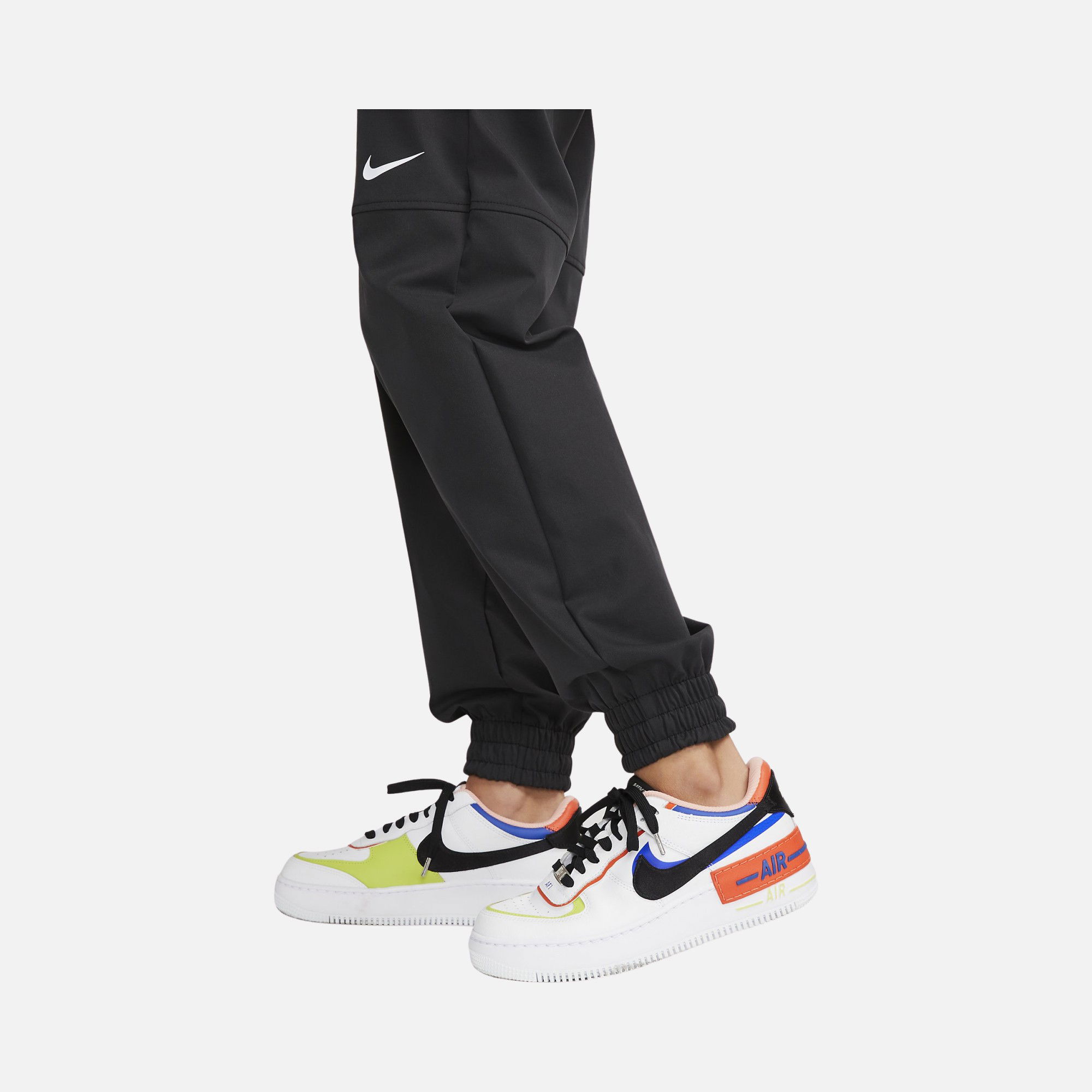 Nike Sportswear Swoosh Woven Water Repellent Finish Kadın Eşofman Altı