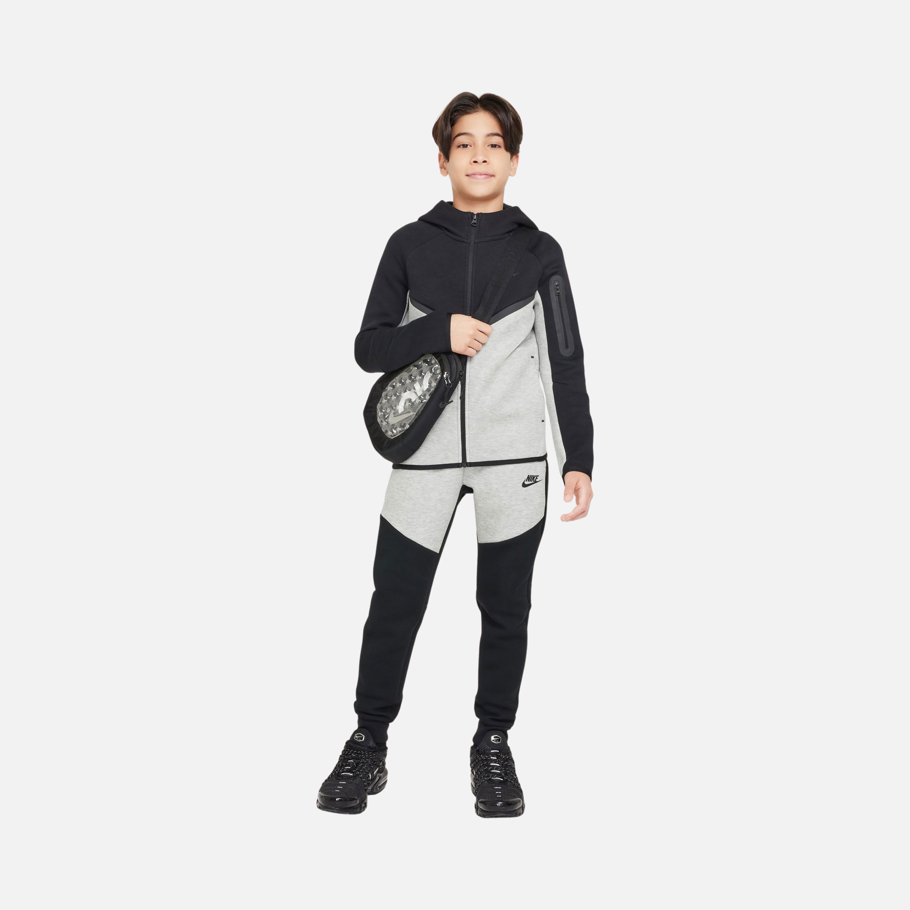 Nike Sportswear Smooth Tech Fleece Full-Zip Hooded Çocuk Sweatshirt