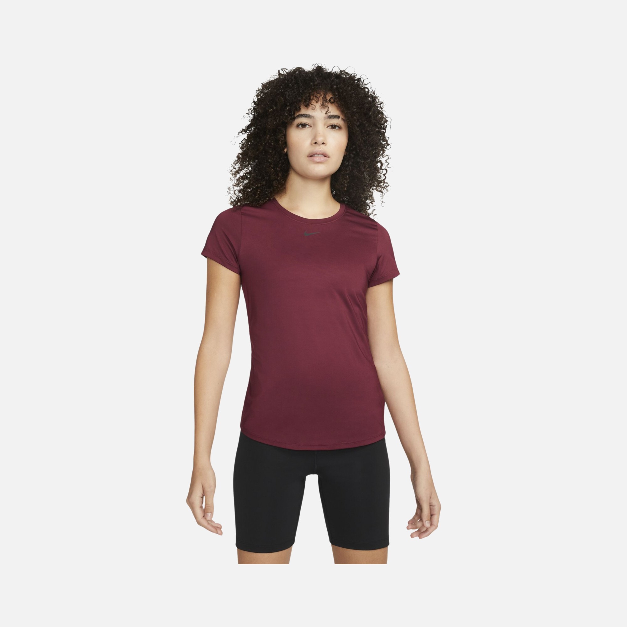 Nike Dri-Fit One Slim-Fit Short-Sleeve Kadın Tişört