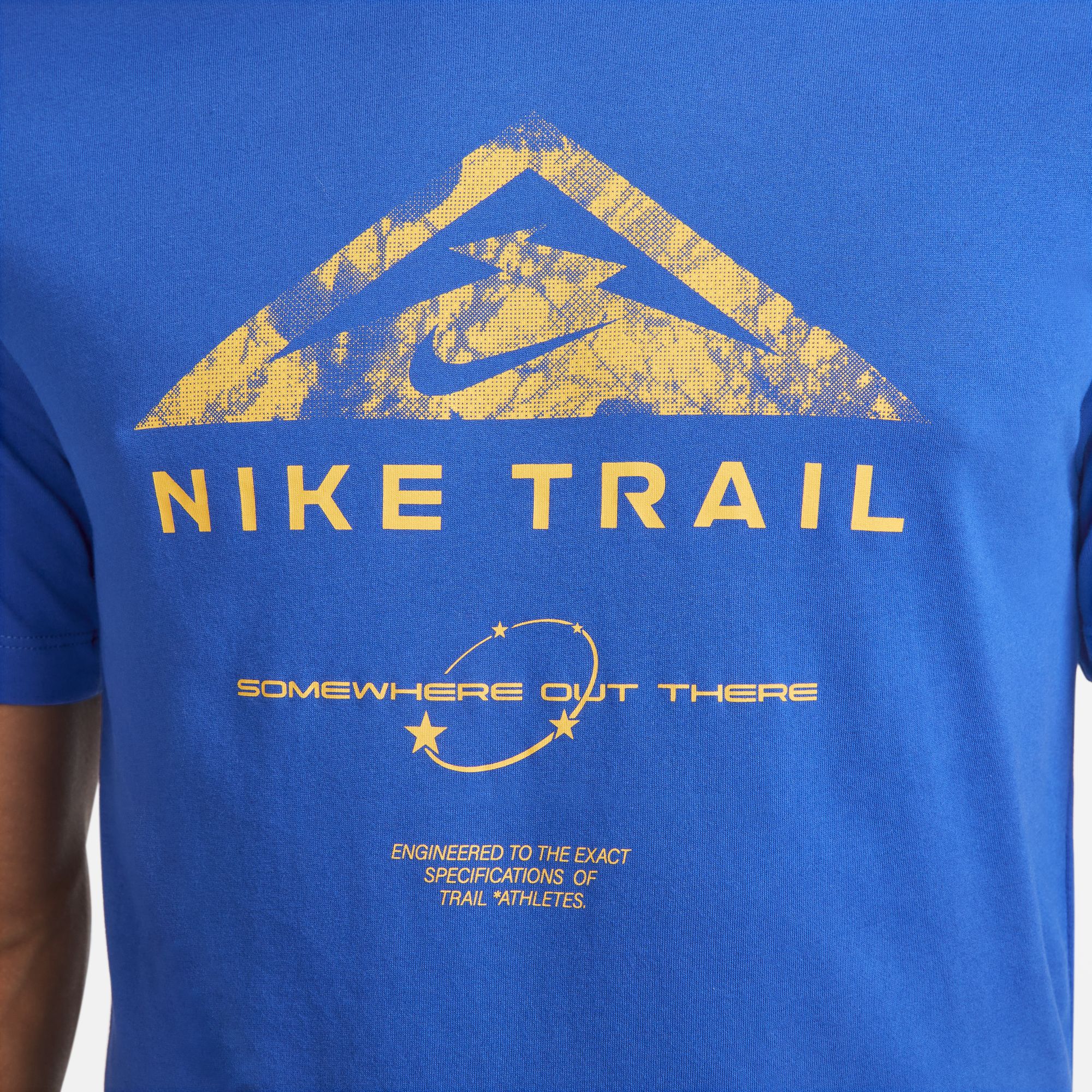 Nike Dri-Fit ''Some Where out There'' Run Trail Short-Sleeve Erkek Tişört