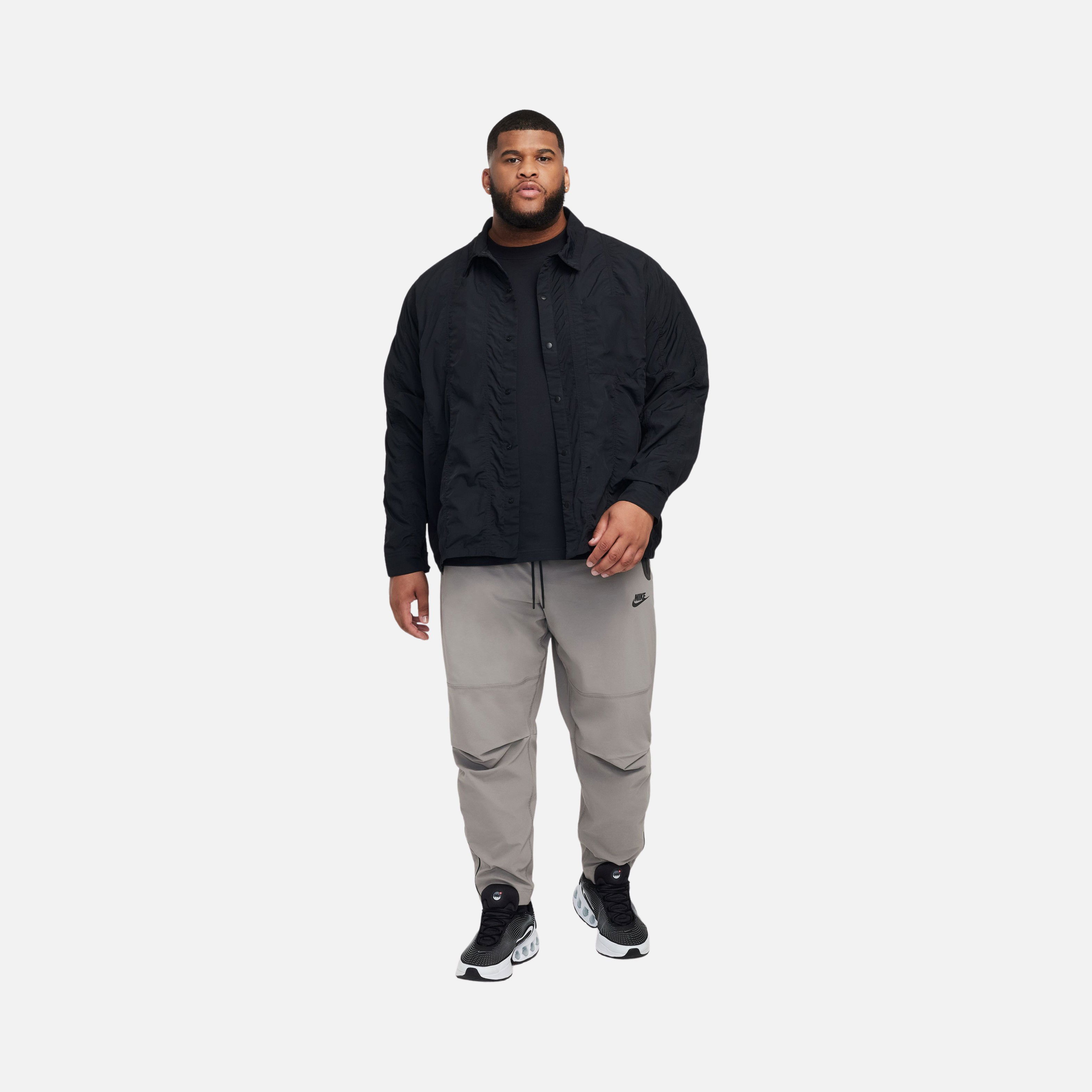 Nike Sportswear Tech Woven Erkek Eşofman Altı