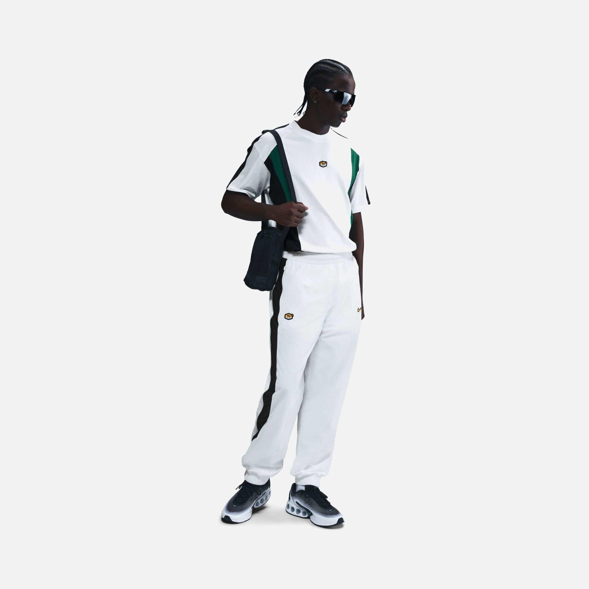 Nike Sportswear Tuned Air Graphics Woven Fabric Lined Erkek Eşofman Altı