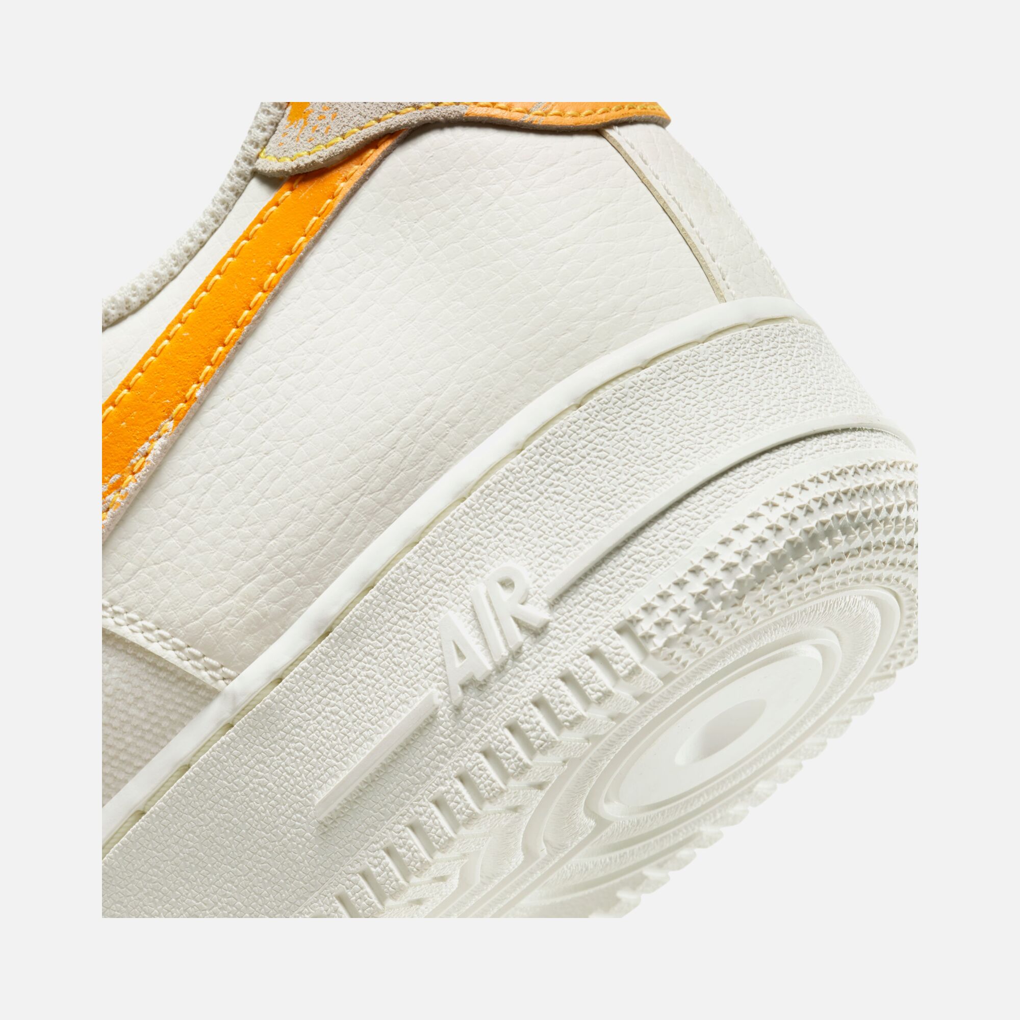 Nike Air Force 1 '07 “Wear and Tear Swoosh” Erkek Spor Ayakkabı