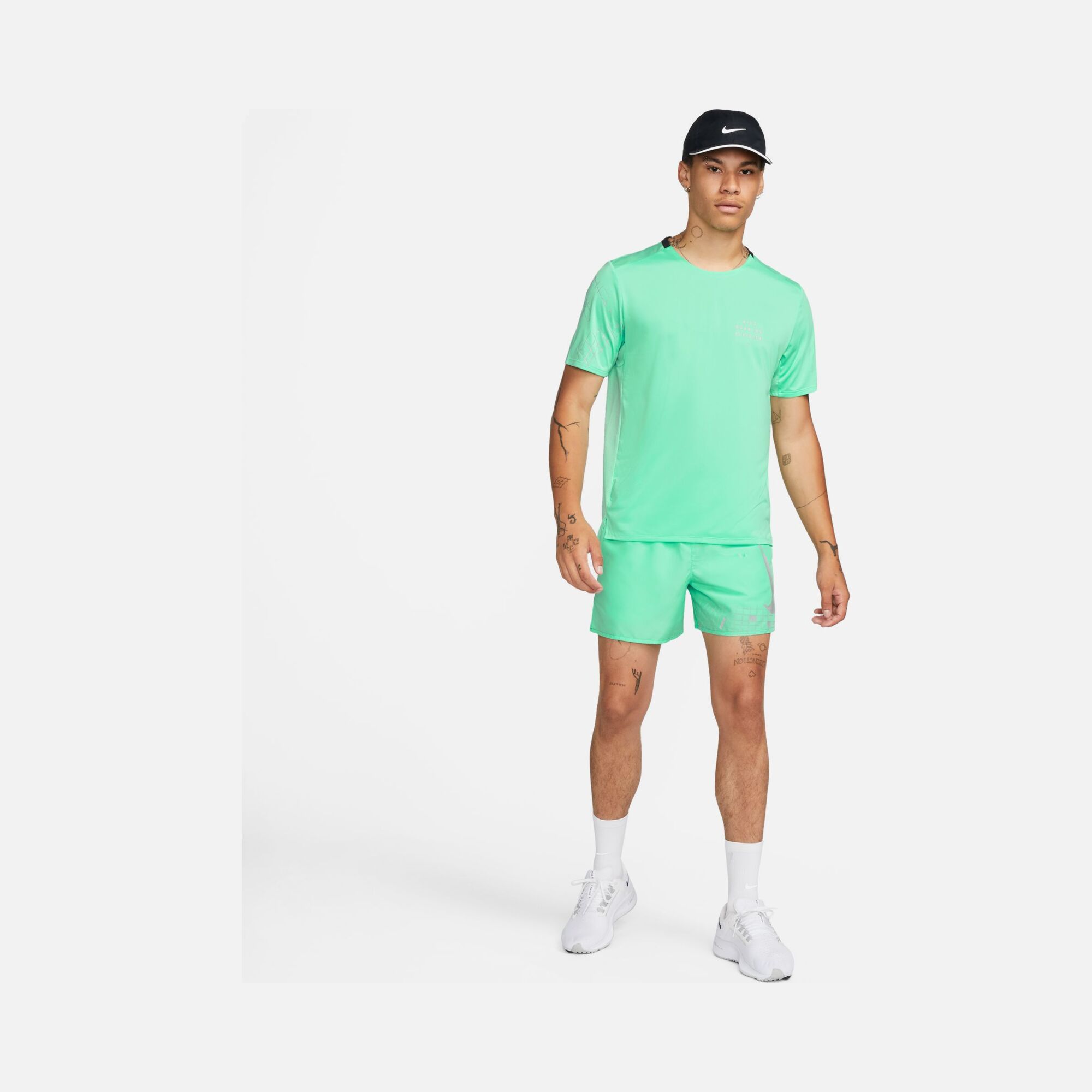 Nike Dri-Fit Run Division Rise 365 Flash Running Short-Sleeve Erkek Tişört