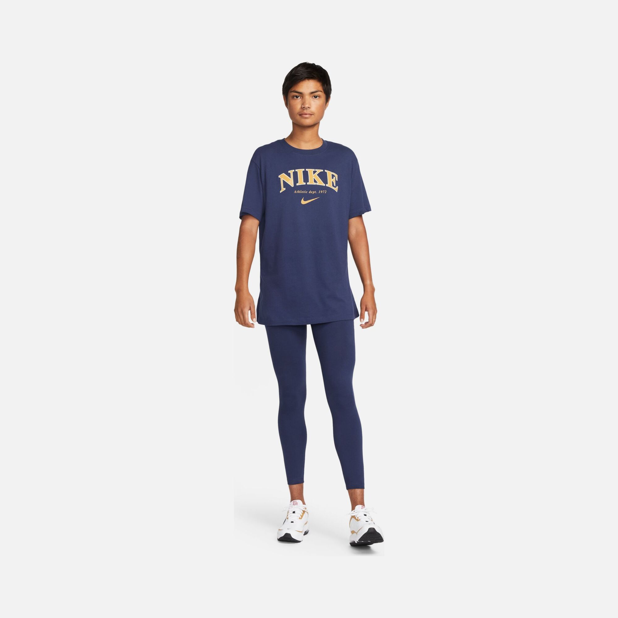 Nike Sportswear Phoenix Printed Boyfriend Short-Sleeve Kadın Tişört