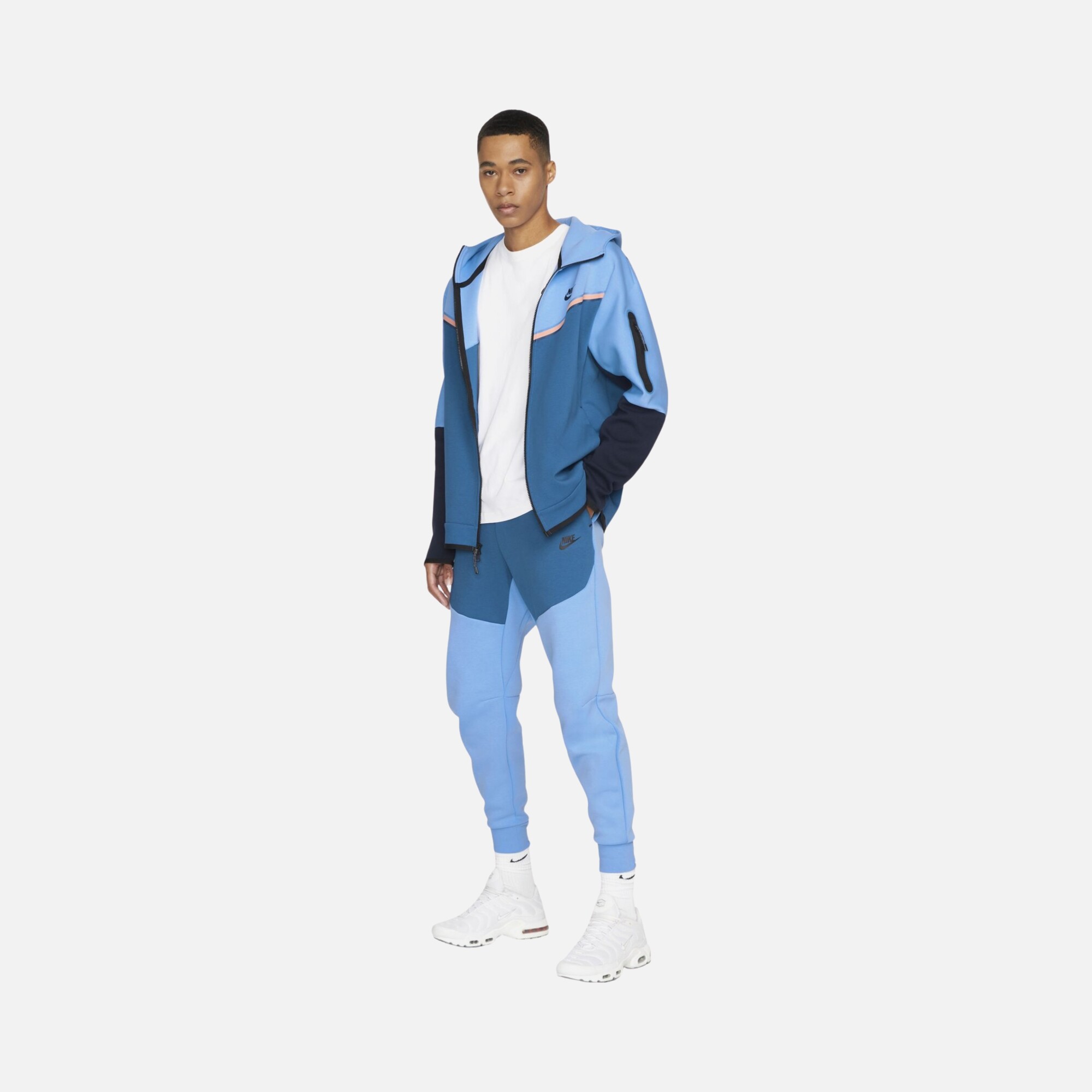 Nike Sportswear Tech Fleece Jogger Erkek Eşofman Altı