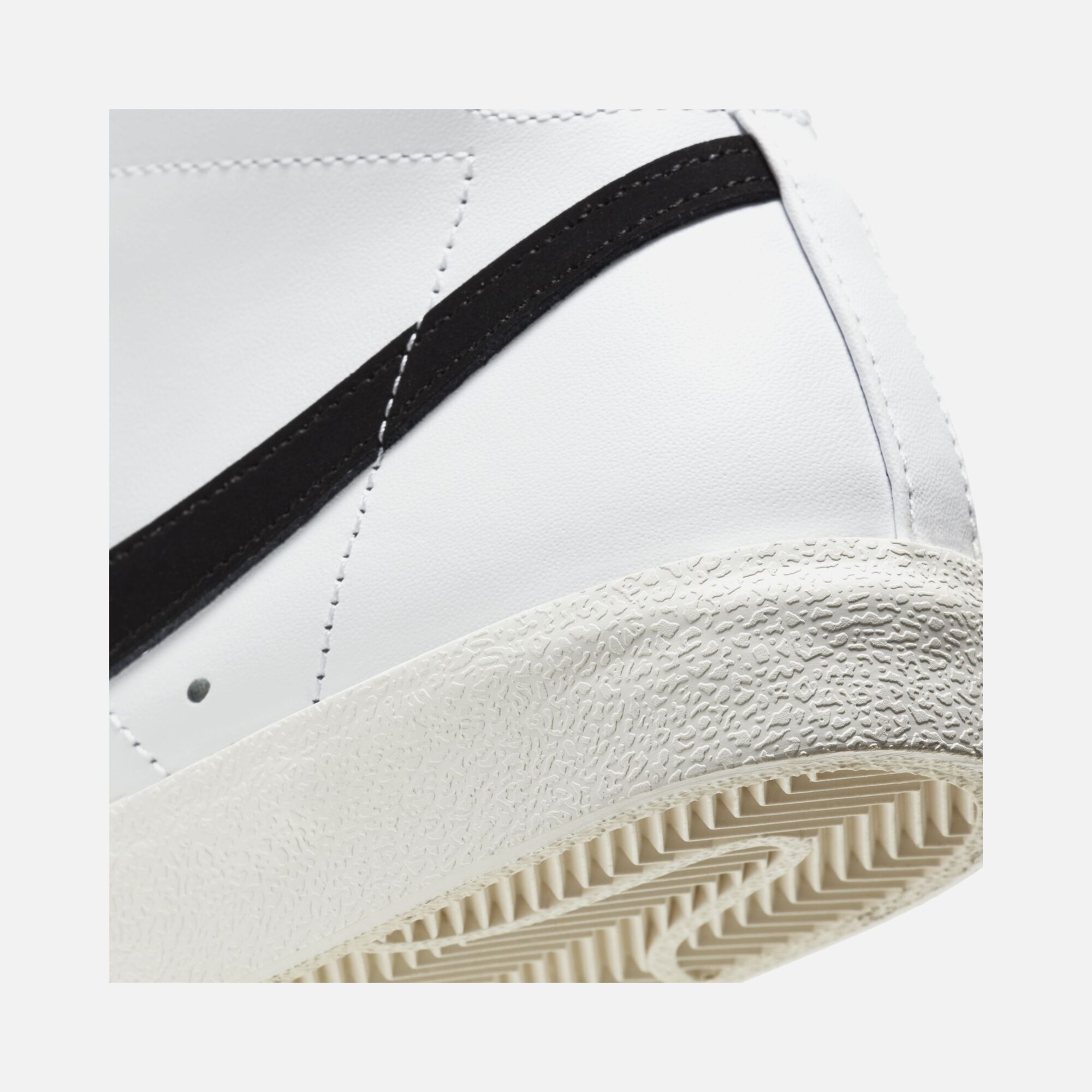 Nike Blazer Mid '77 CO Kadın Spor Ayakkabı